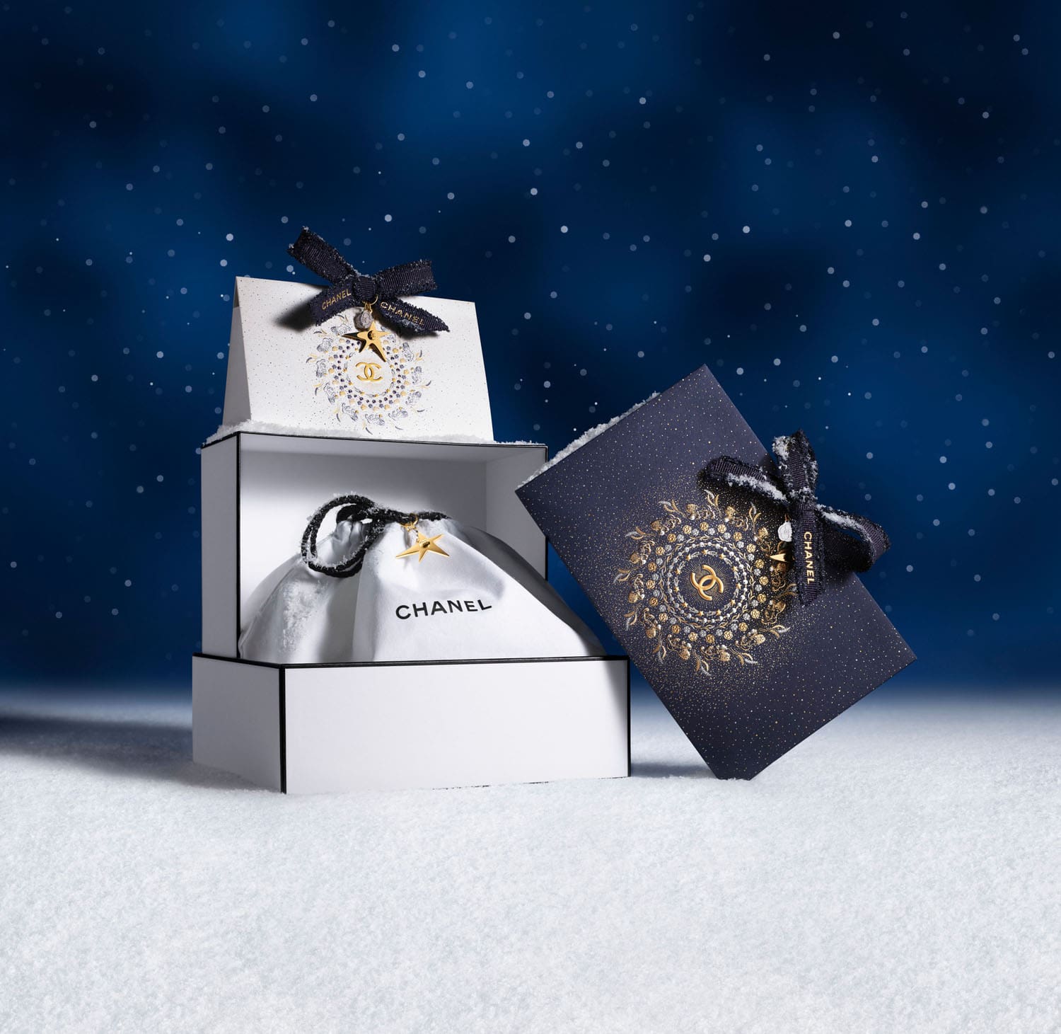 CHANEL Holidays 2025 Runway Magazine (12)