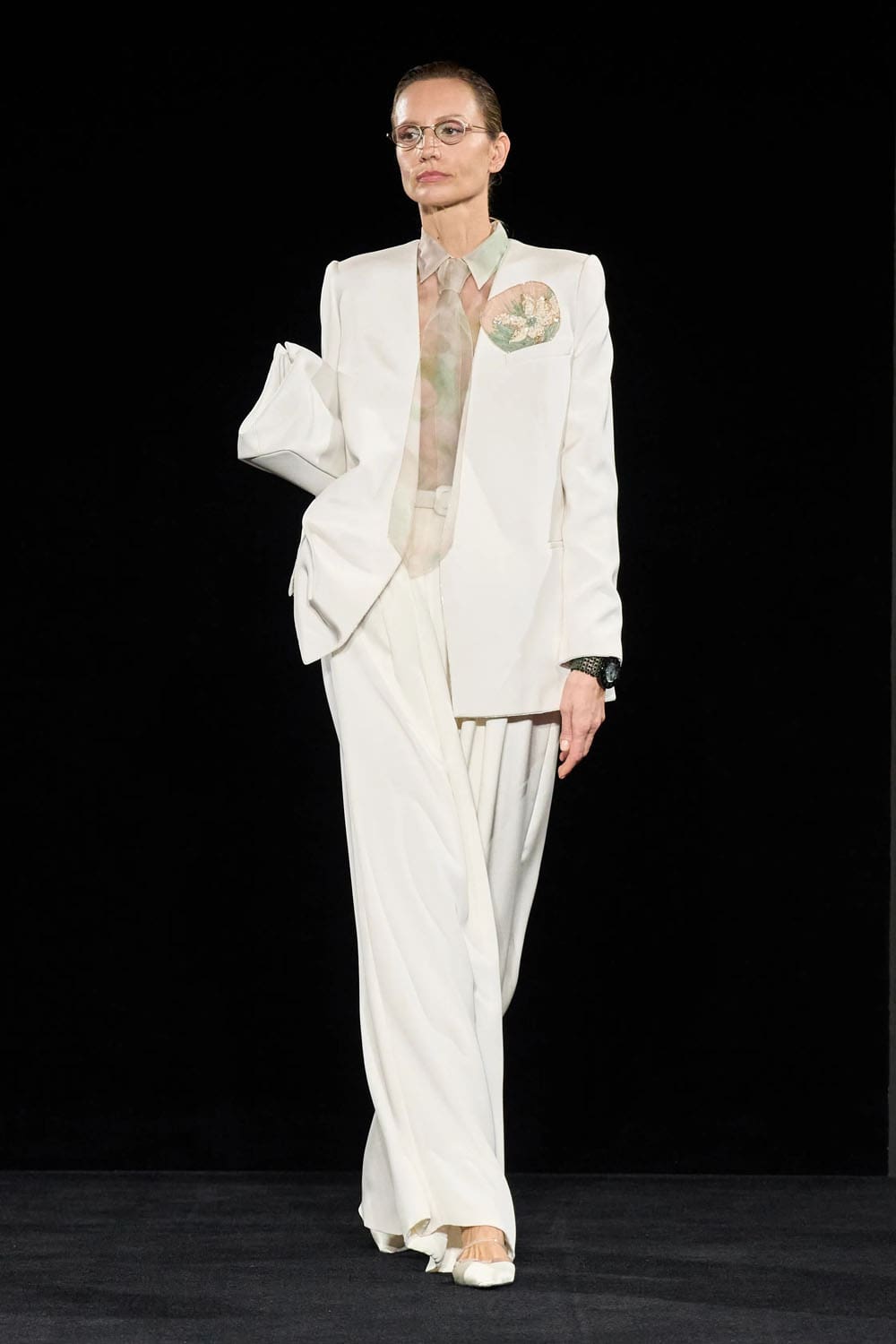 Armani Prive Spring Summer 2026 Haute Couture Runway Magazine (1)