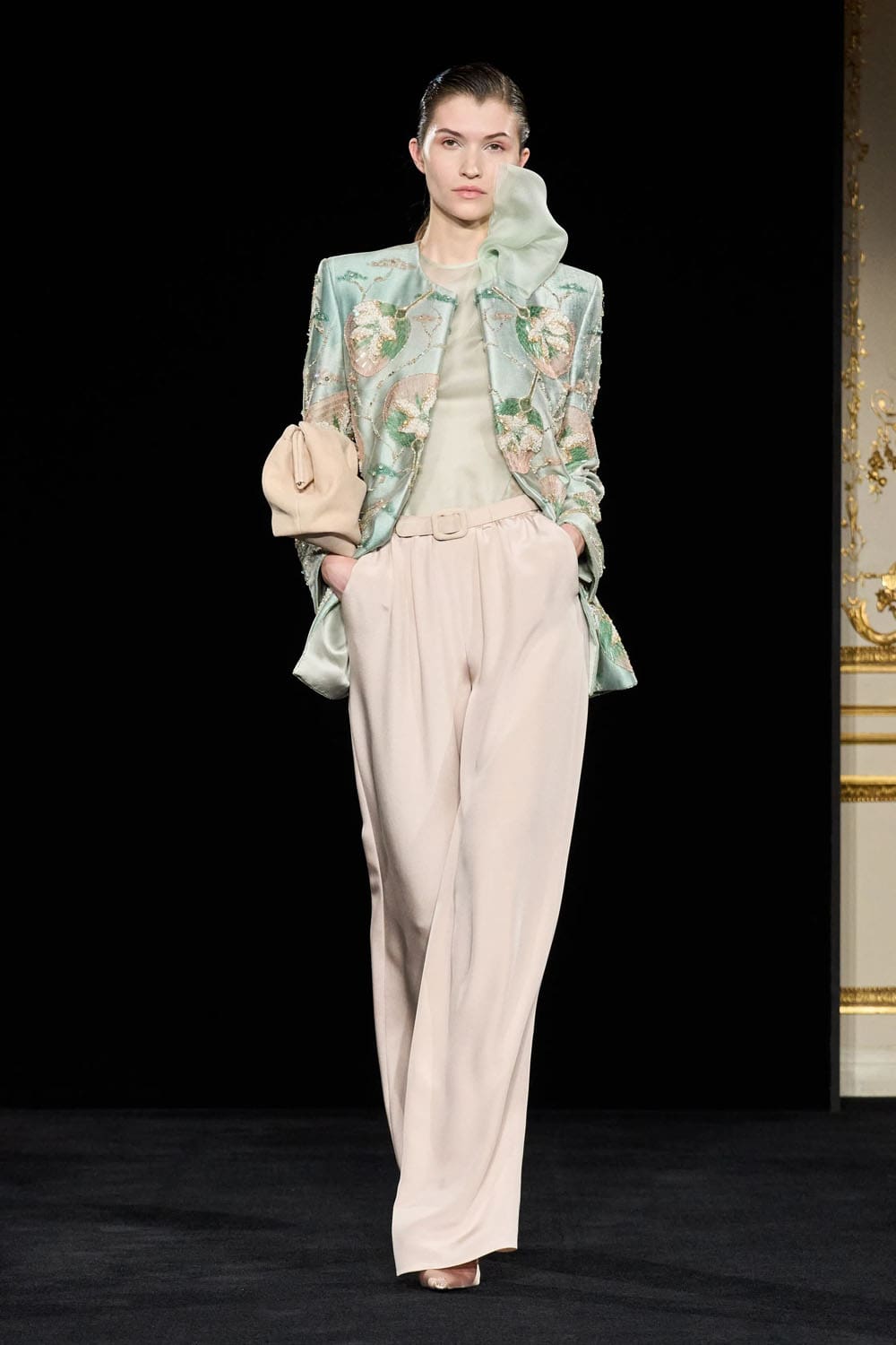 Armani Prive Spring Summer 2026 Haute Couture Runway Magazine (22)