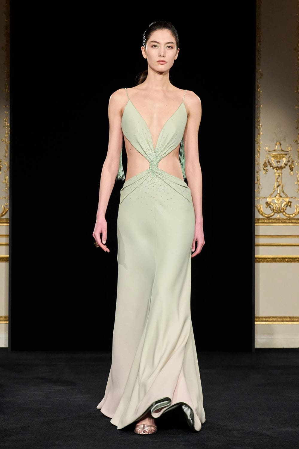 Armani Prive Spring Summer 2026 Haute Couture Runway Magazine (32)