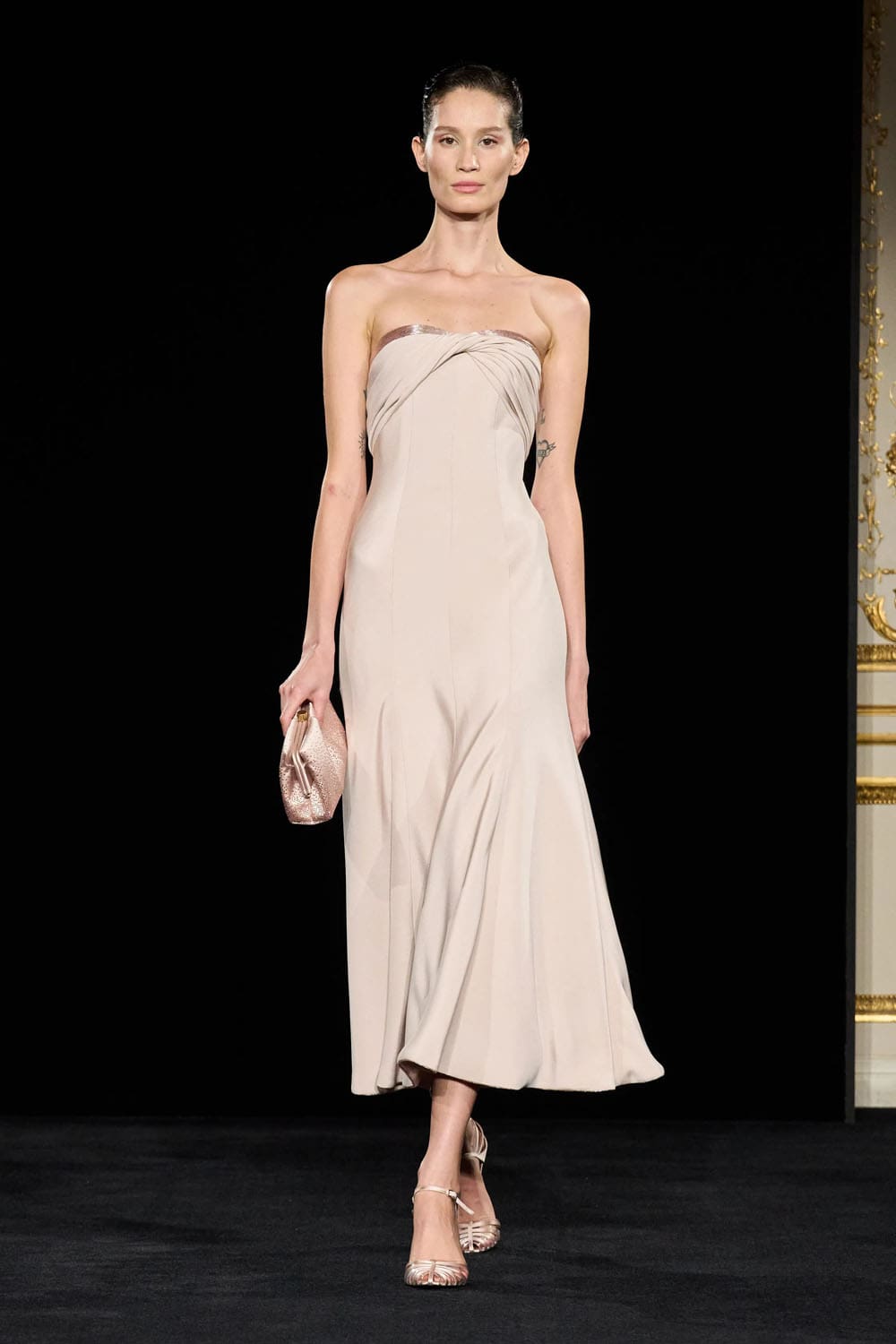 Armani Prive Spring Summer 2026 Haute Couture Runway Magazine (37)