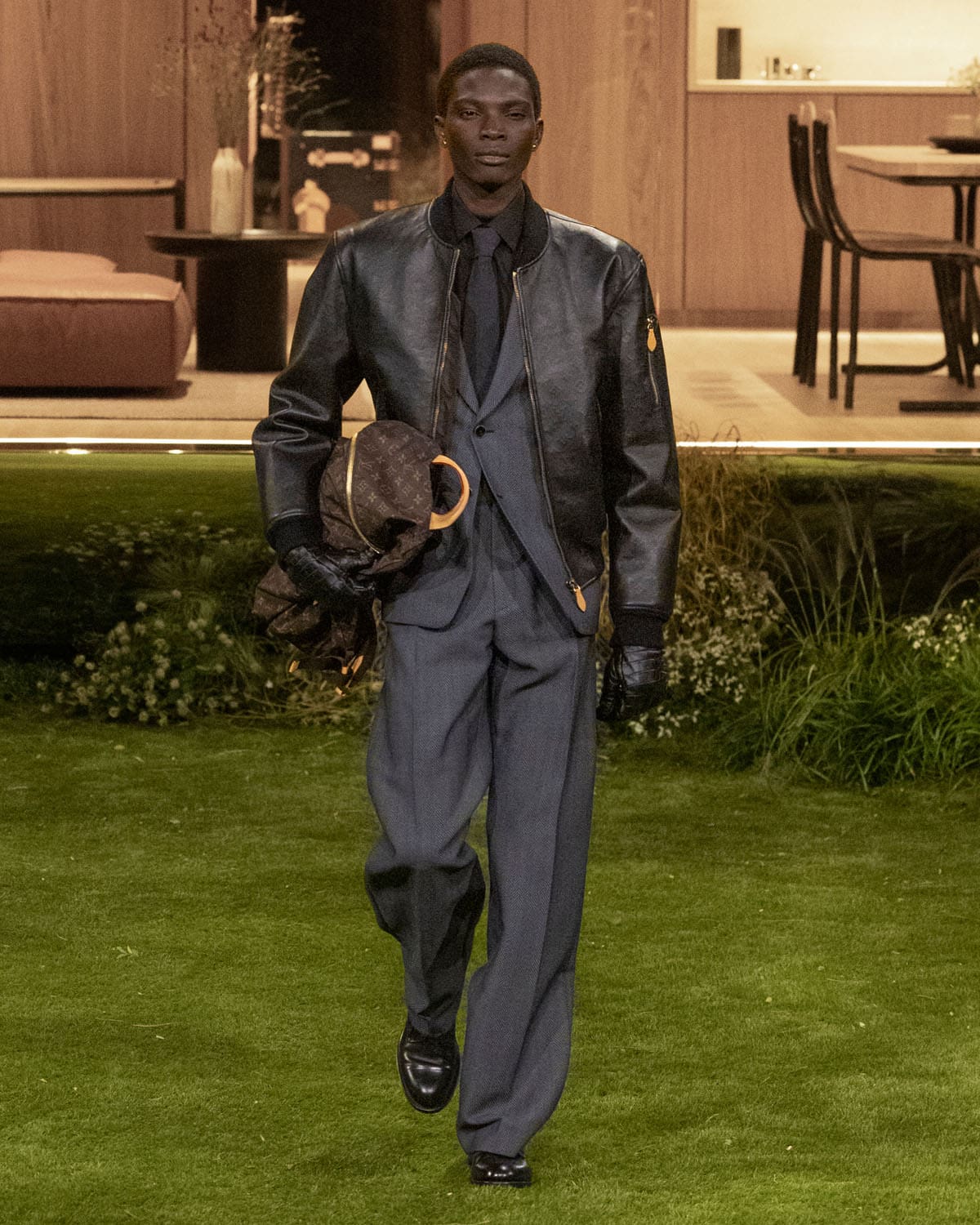 Louis Vuitton Fall-Winter 2026–2027 - RUNWAY MAGAZINE ® Official