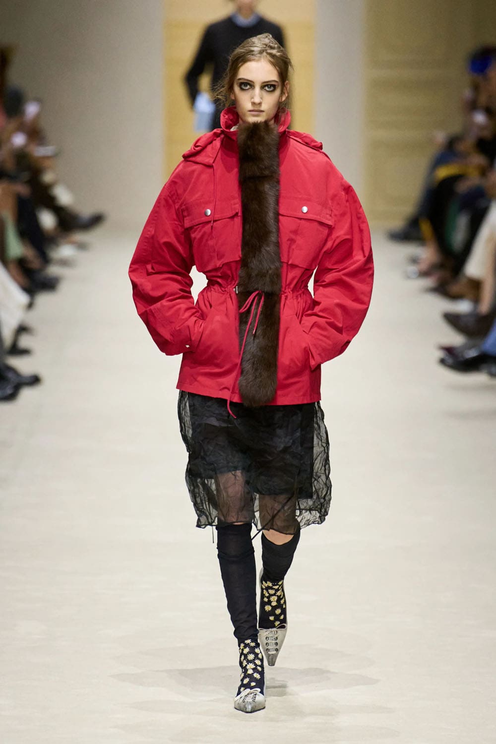 Prada Fall Winter 2026 2027 Runway Magazine (17)