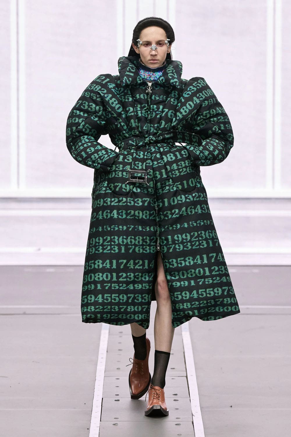 Anrealage Fall Winter 2026 2027 Runway Magazine (16)