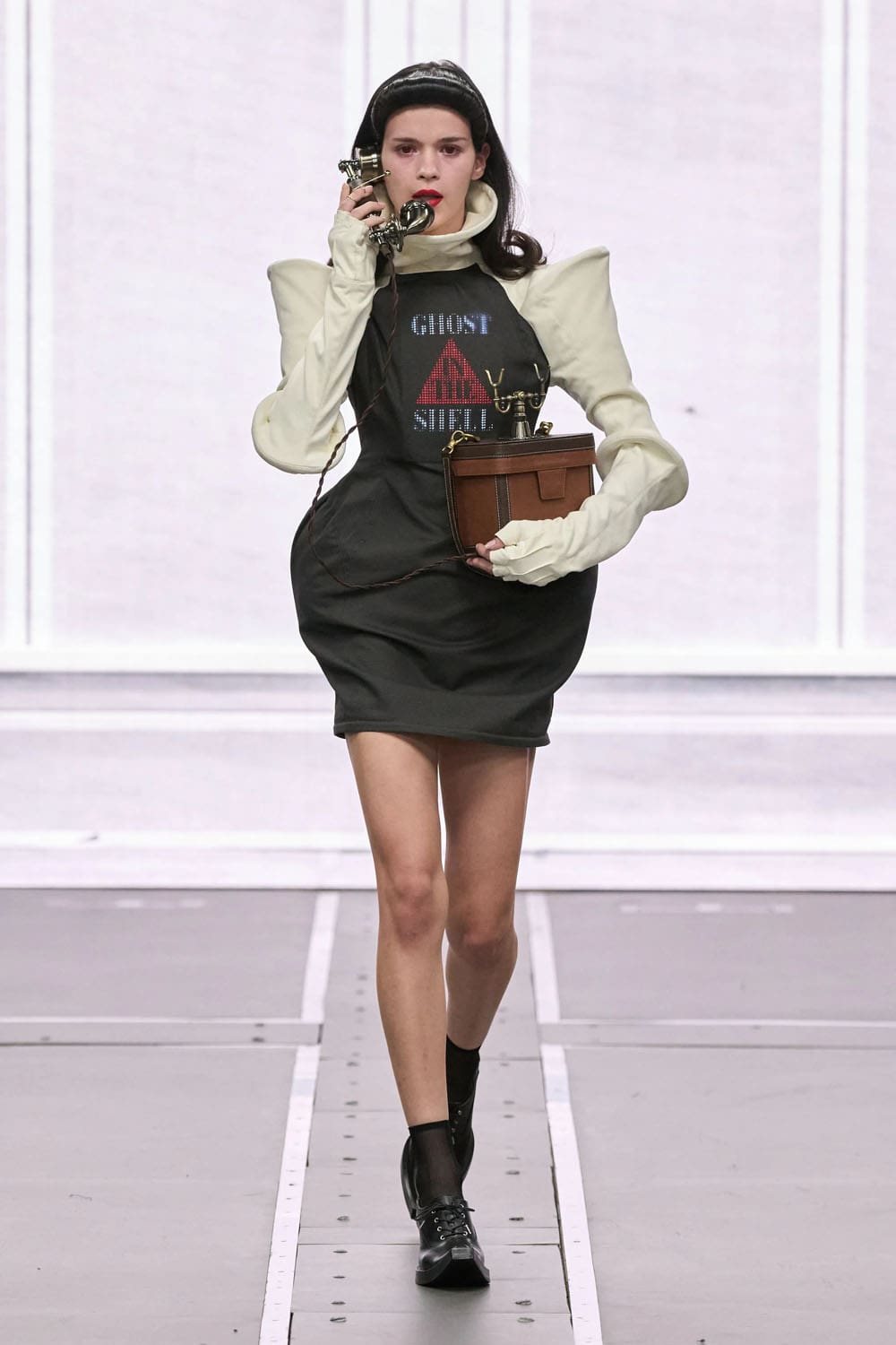 Anrealage Fall Winter 2026 2027 Runway Magazine (18)