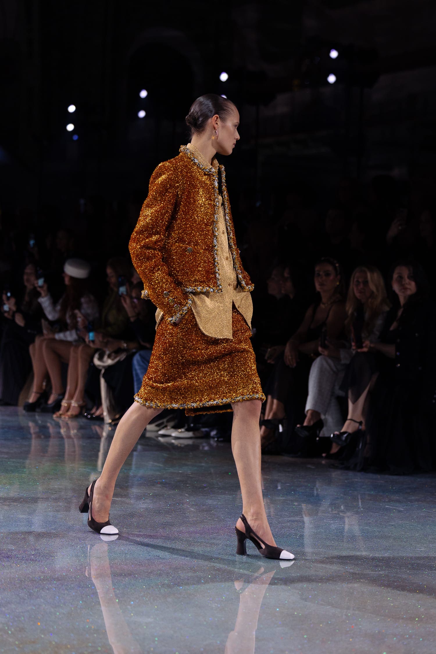 Подробности о коллекции Chanel осень 2026 Runway Журнал (101)