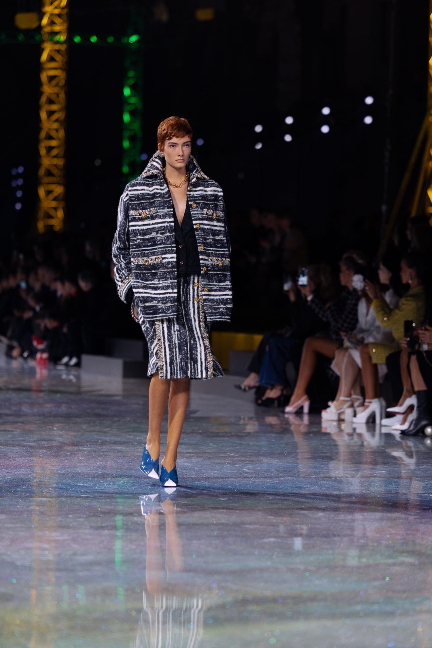 Подробности о коллекции Chanel осень 2026 Runway Журнал (106)