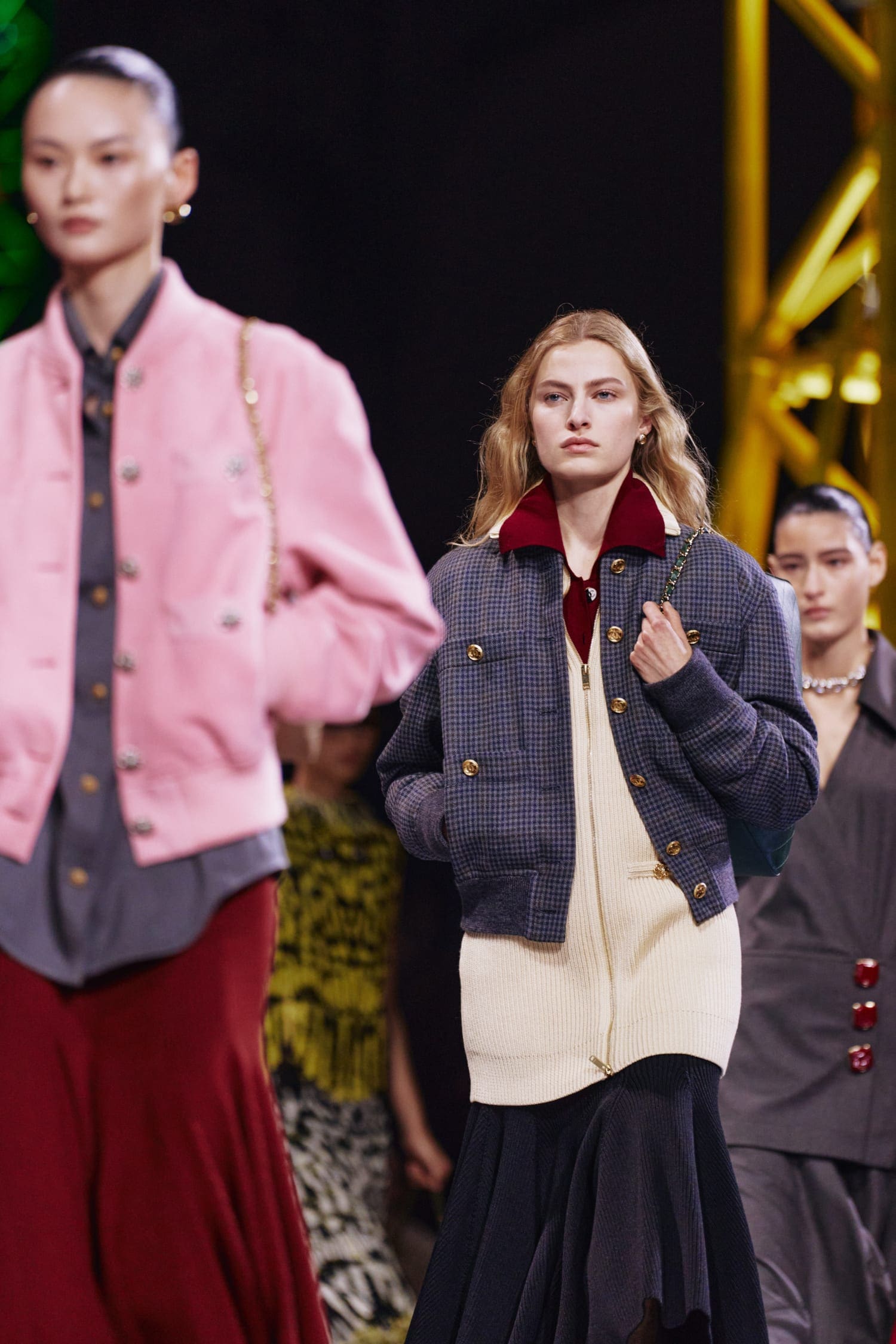 Подробности о коллекции Chanel осень 2026 Runway Журнал (108)