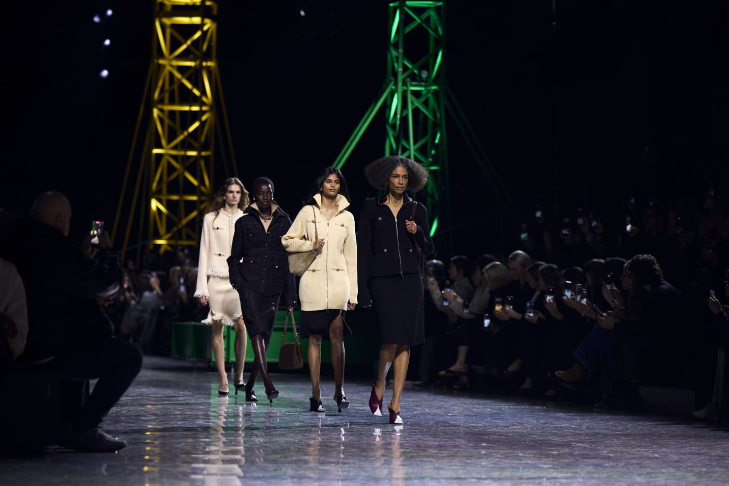 Подробности о коллекции Chanel осень 2026 Runway Журнал (11)