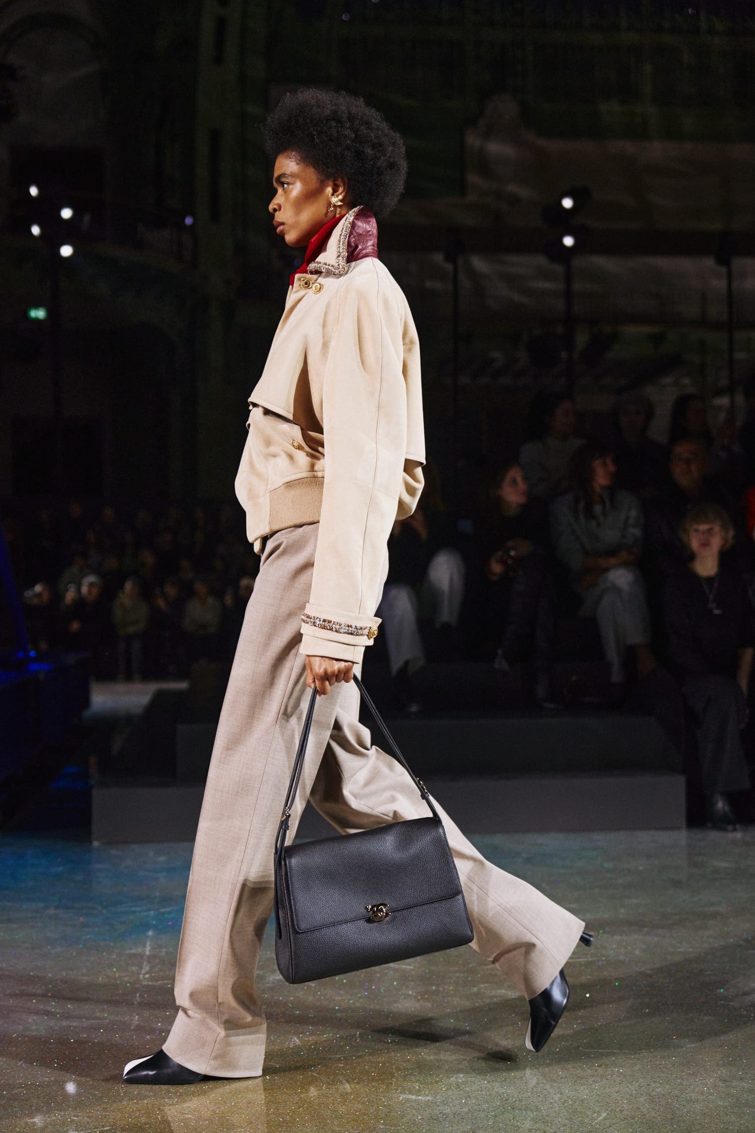 Подробности о коллекции Chanel осень 2026 Runway Журнал (110)