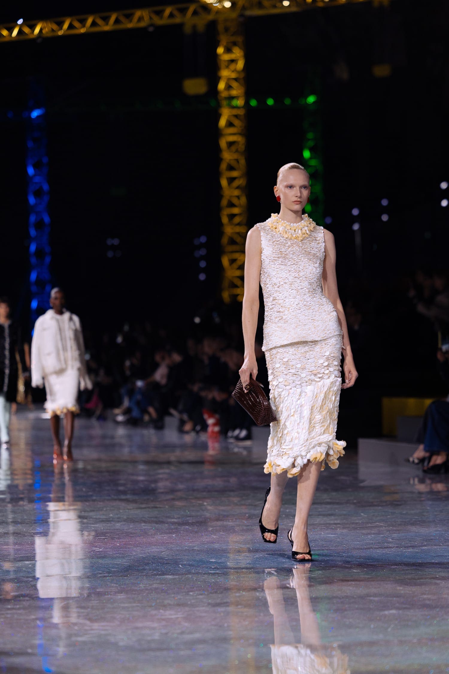 Подробности о коллекции Chanel осень 2026 Runway Журнал (113)