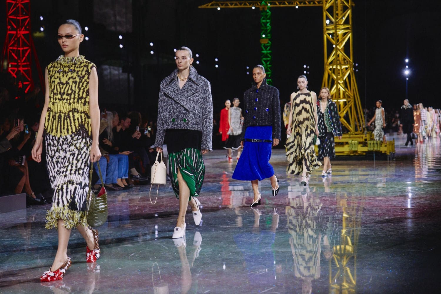 Подробности о коллекции Chanel осень 2026 Runway Журнал (115)