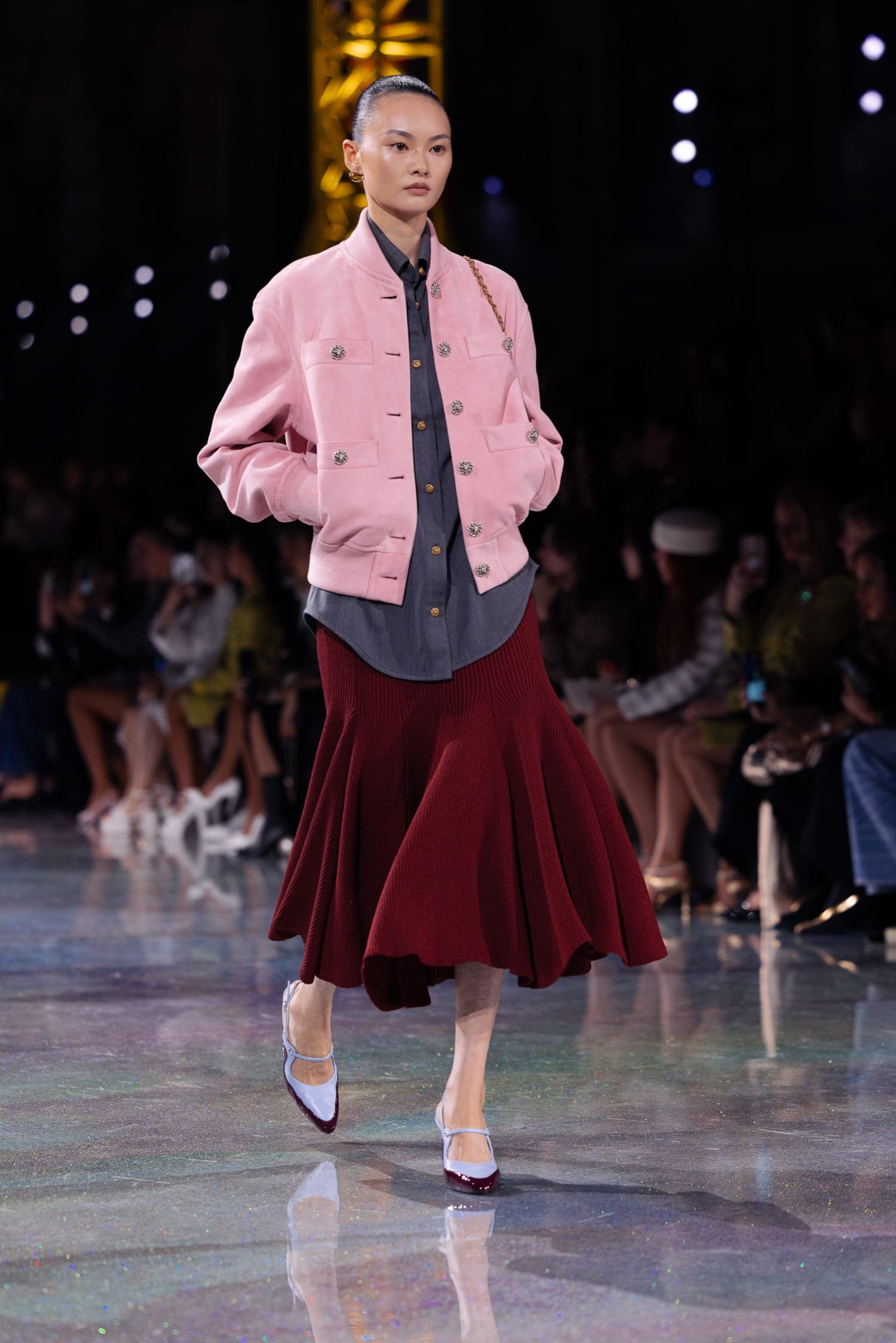 Подробности о коллекции Chanel осень 2026 Runway Журнал (122)