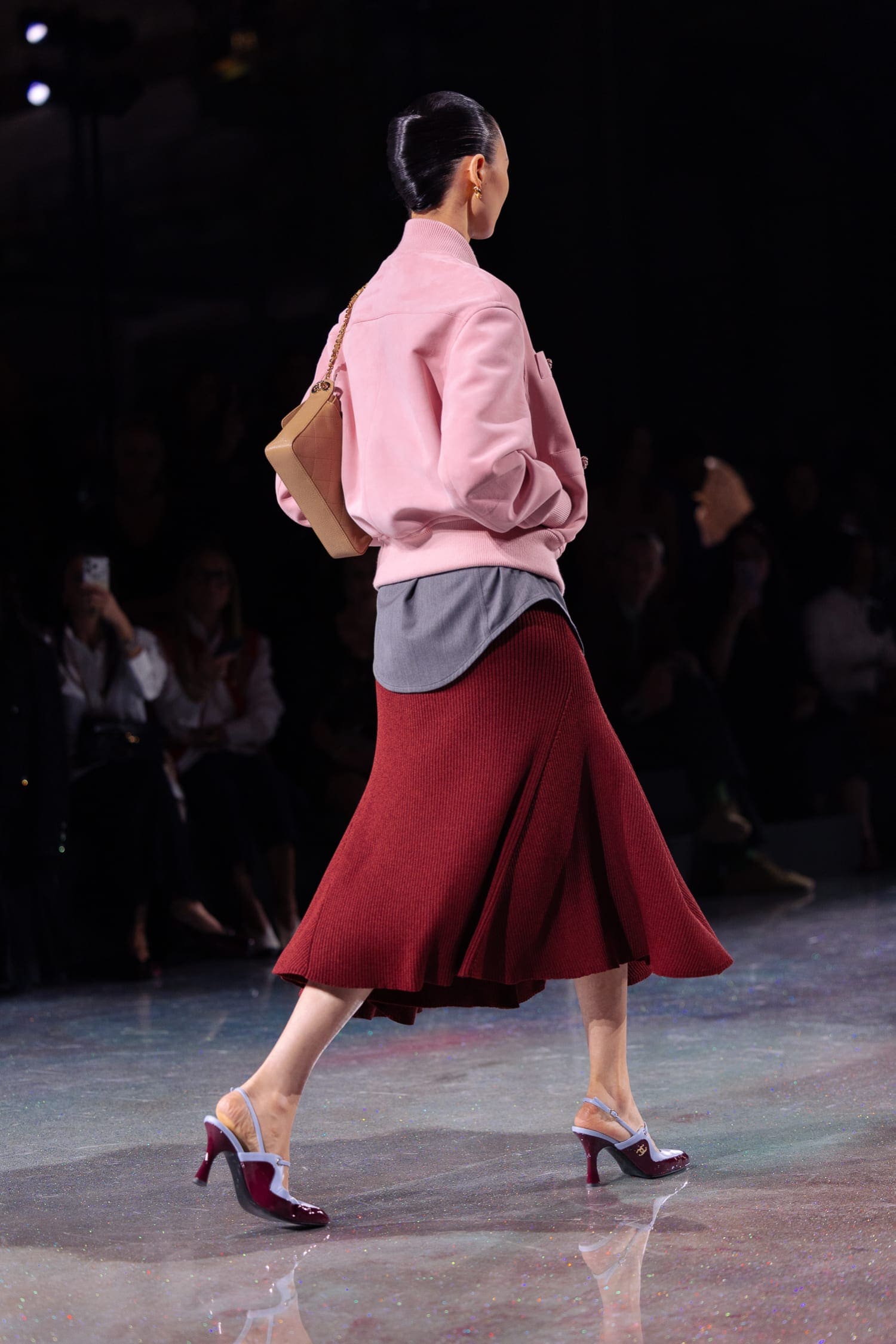 Подробности о коллекции Chanel осень 2026 Runway Журнал (123)