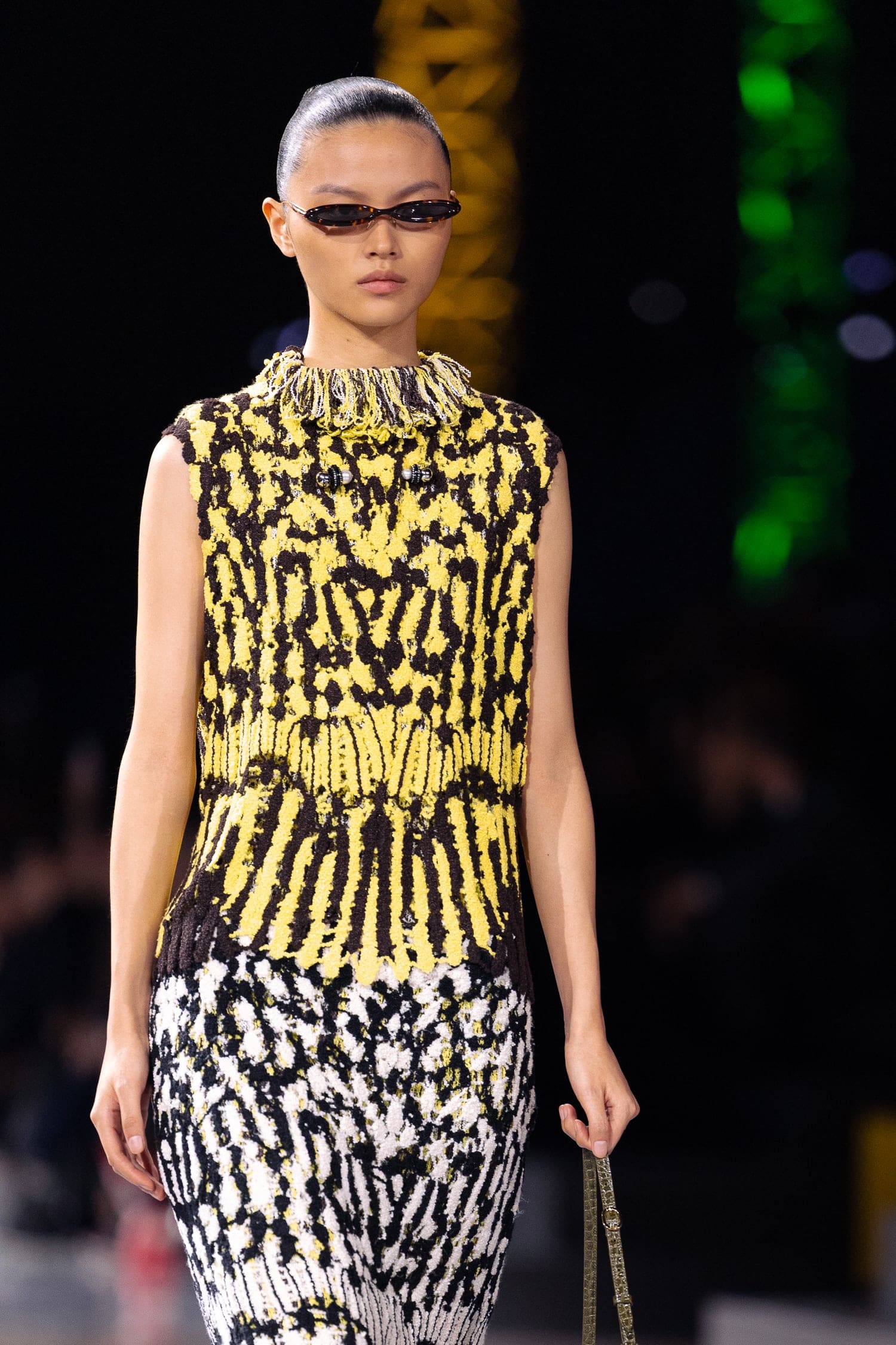 Подробности о коллекции Chanel осень 2026 Runway Журнал (126)