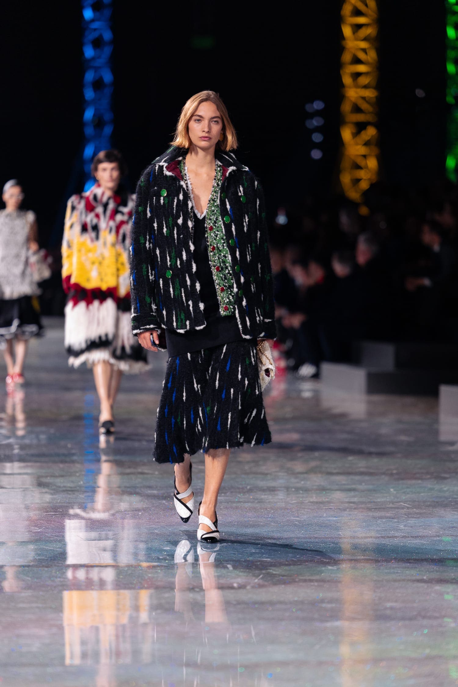 Подробности о коллекции Chanel осень 2026 Runway Журнал (129)