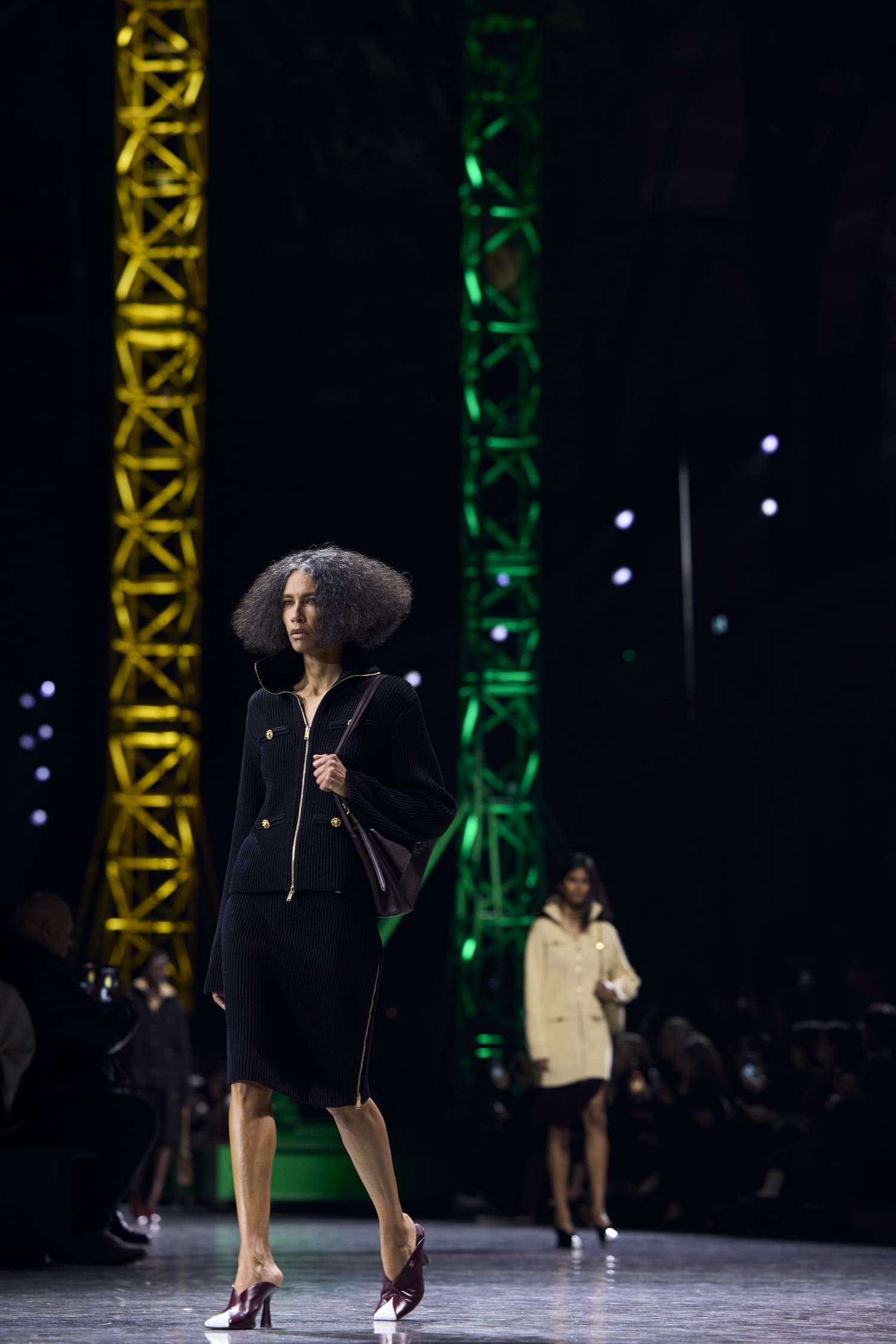 Подробности о коллекции Chanel осень 2026 Runway Журнал (148)