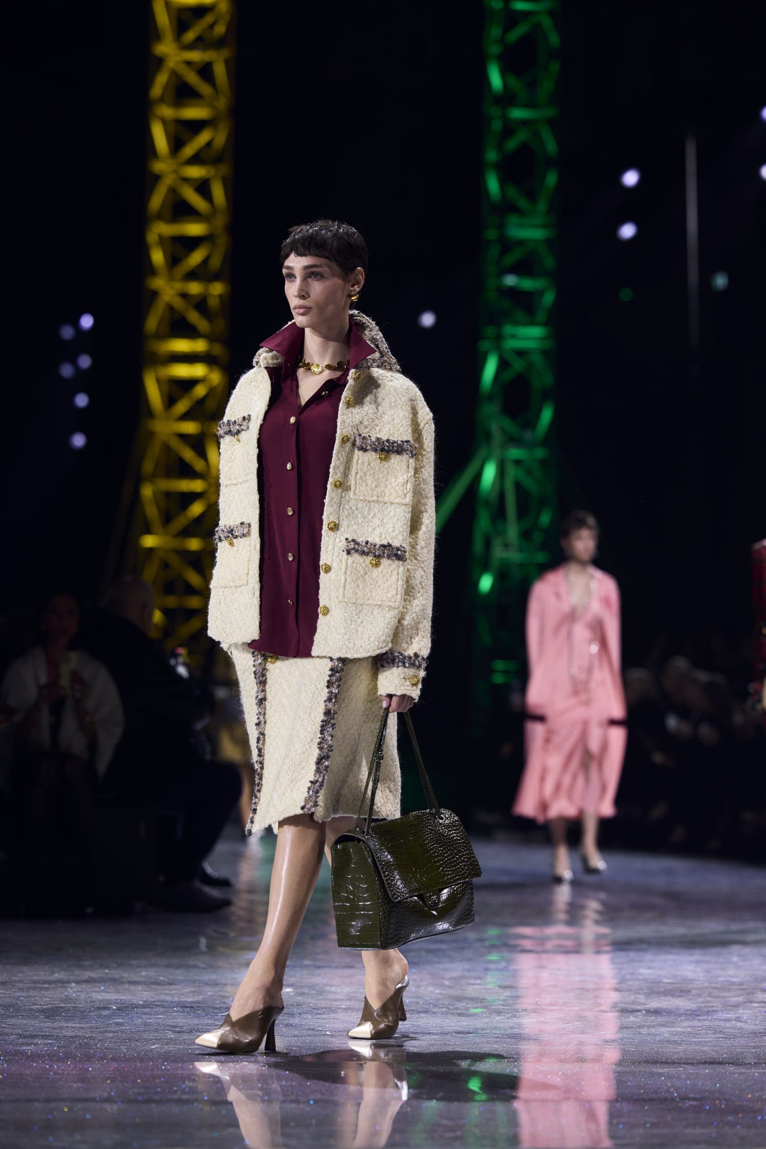 Подробности о коллекции Chanel осень 2026 Runway Журнал (153)