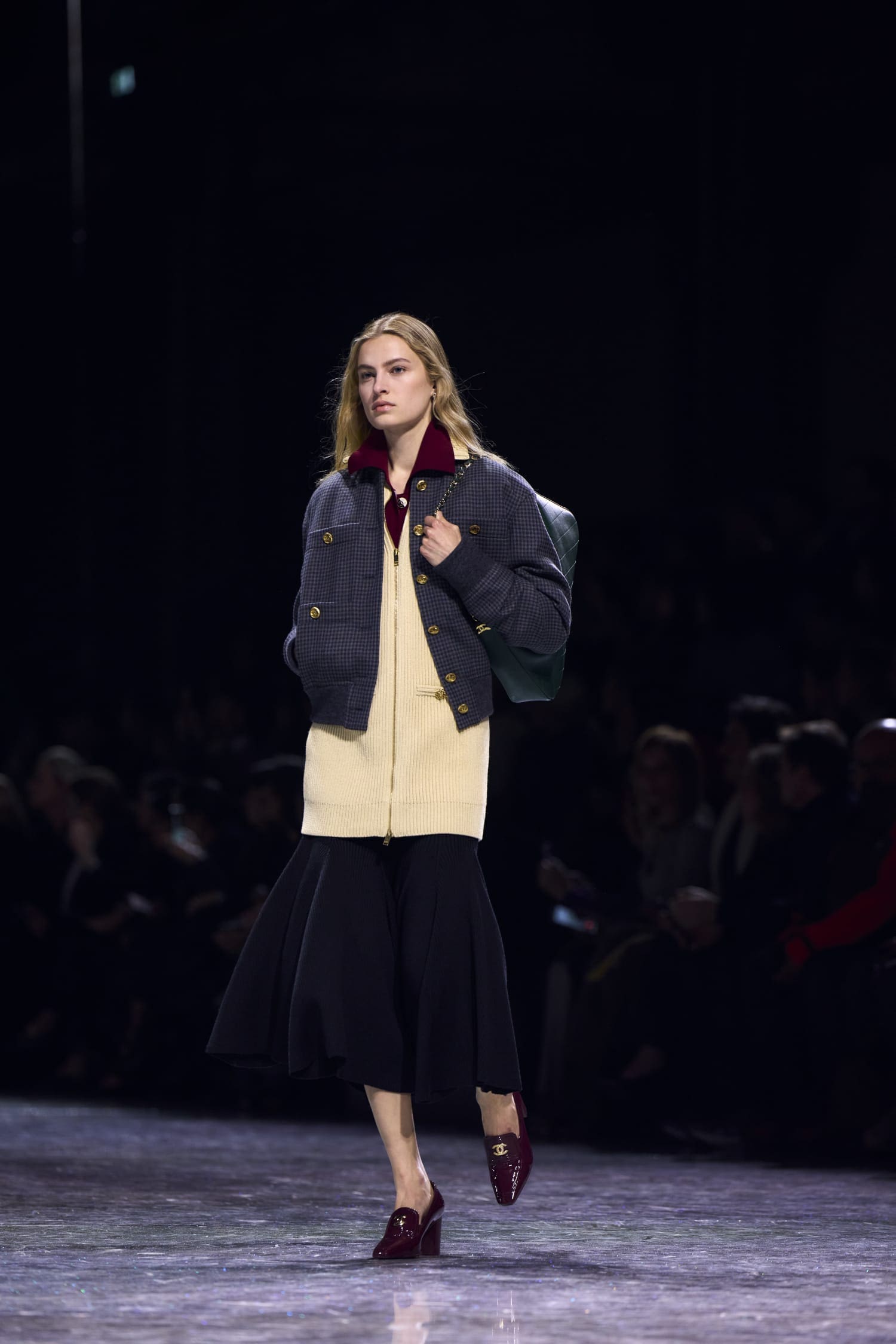 Подробности о коллекции Chanel осень 2026 Runway Журнал (166)