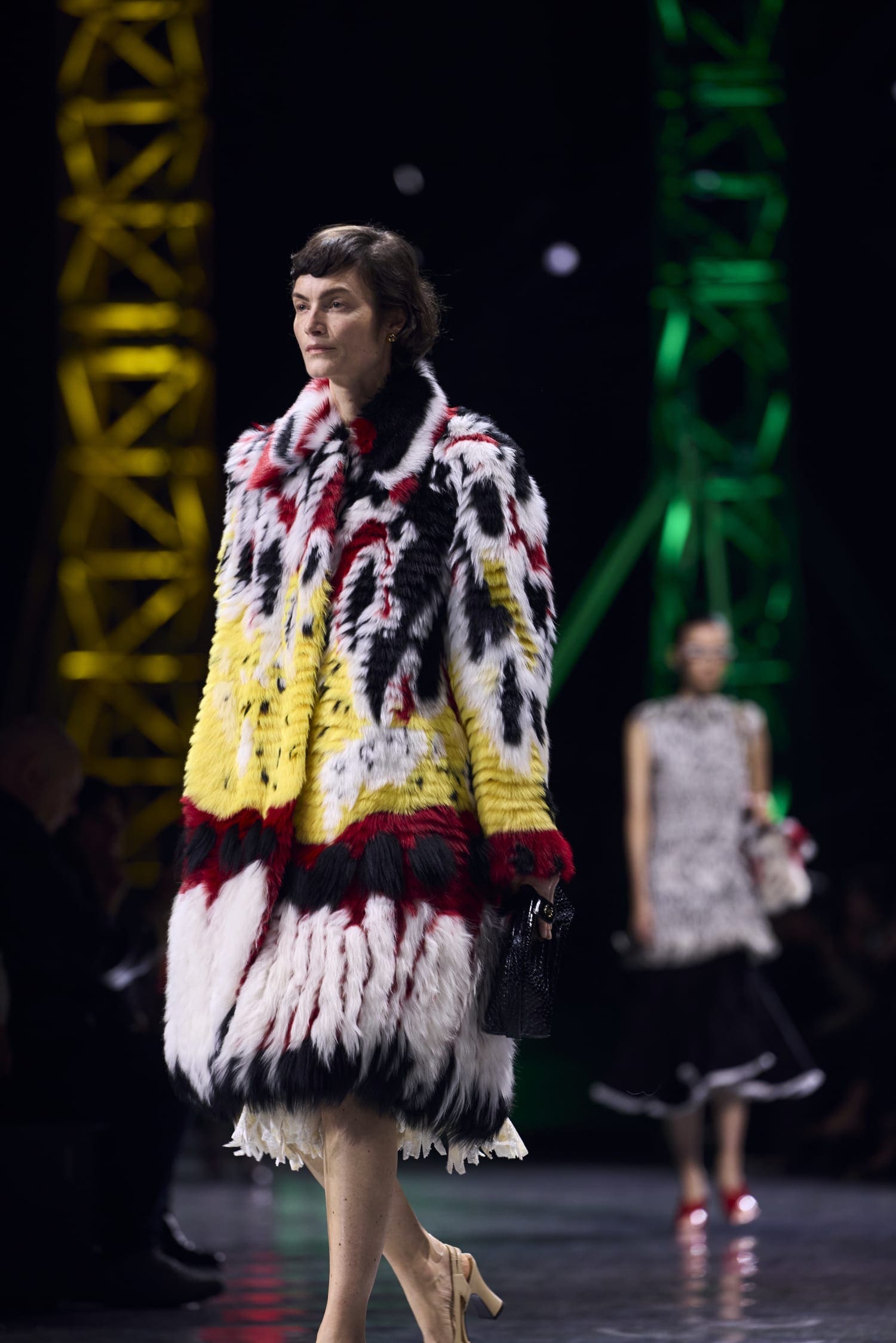 Подробности о коллекции Chanel осень 2026 Runway Журнал (170)