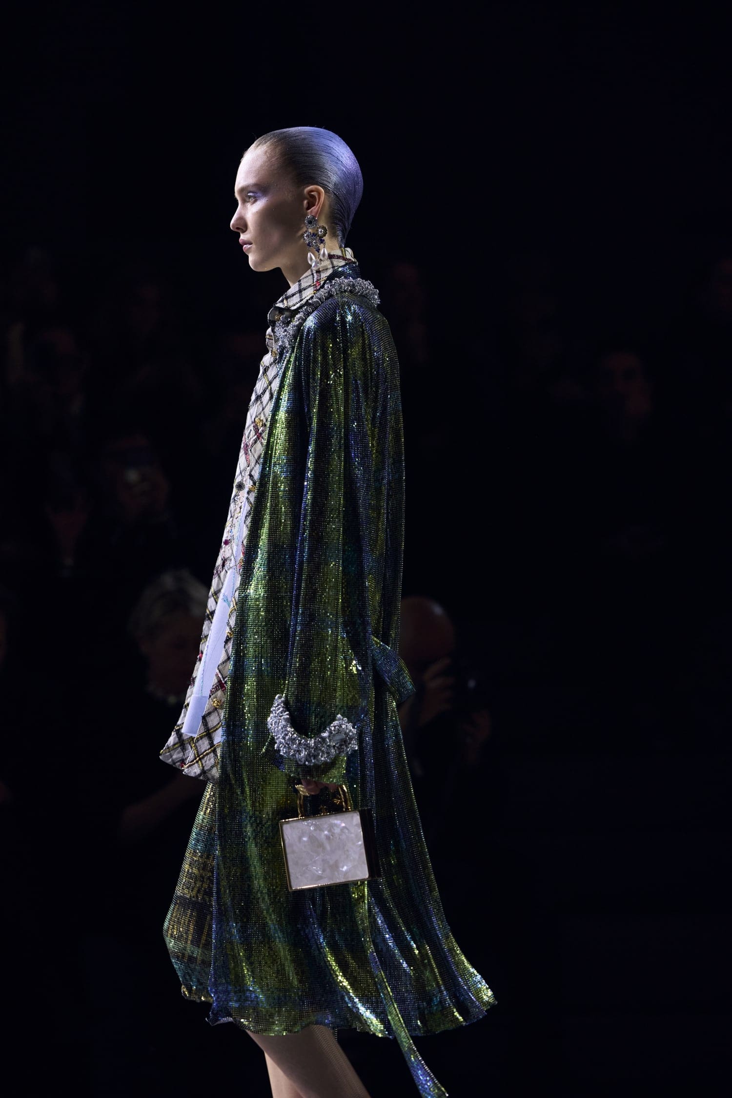 Подробности о коллекции Chanel осень 2026 Runway Журнал (174)