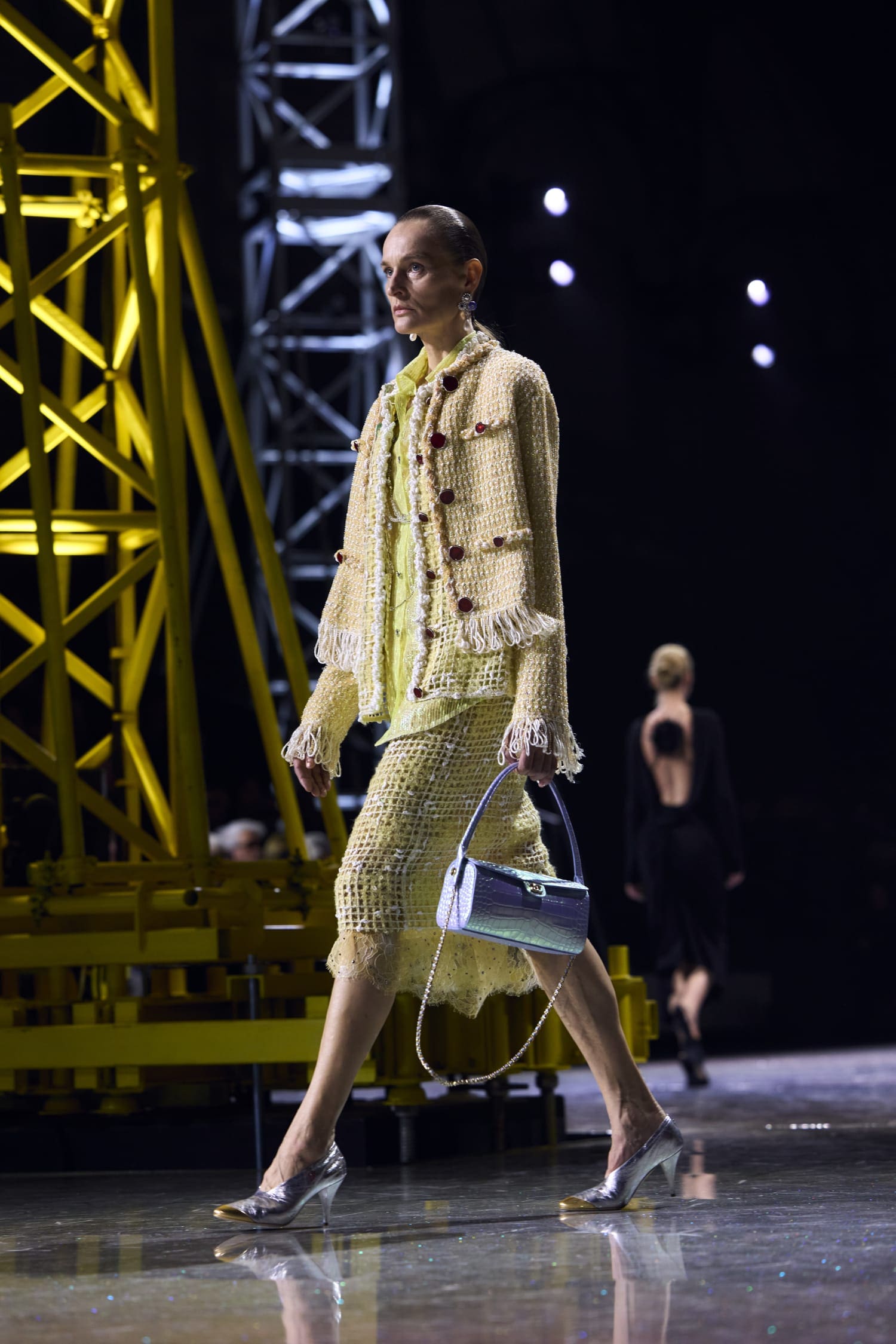 Подробности о коллекции Chanel осень 2026 Runway Журнал (177)