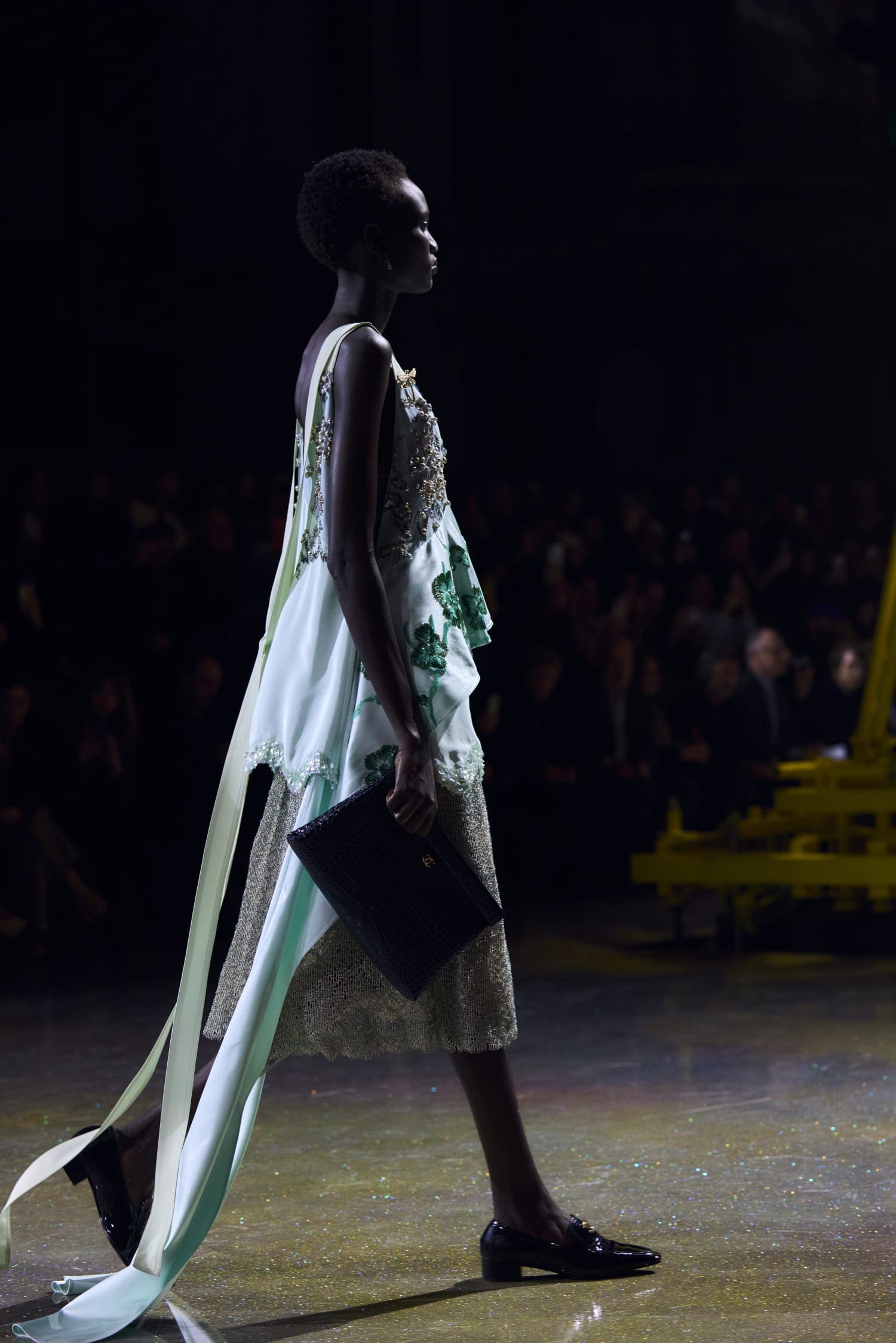 Подробности о коллекции Chanel осень 2026 Runway Журнал (183)