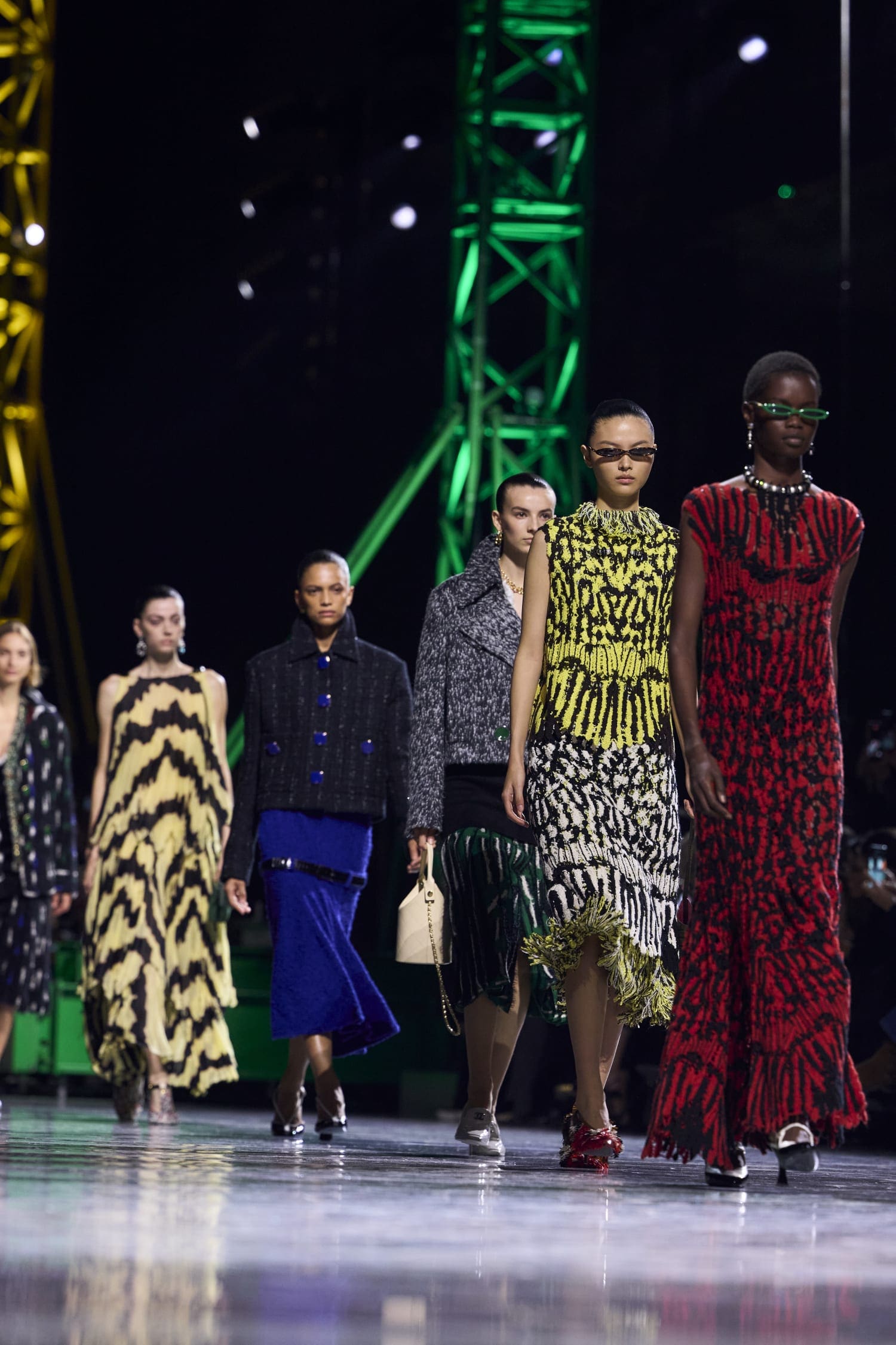 Подробности о коллекции Chanel осень 2026 Runway Журнал (187)