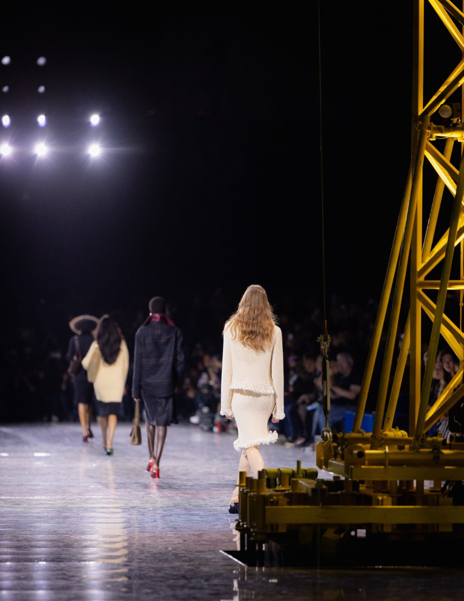 Подробности о коллекции Chanel осень 2026 Runway Журнал (188)