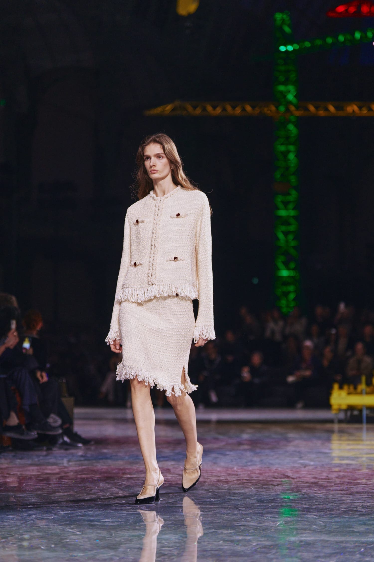 Подробности о коллекции Chanel осень 2026 Runway Журнал (19)