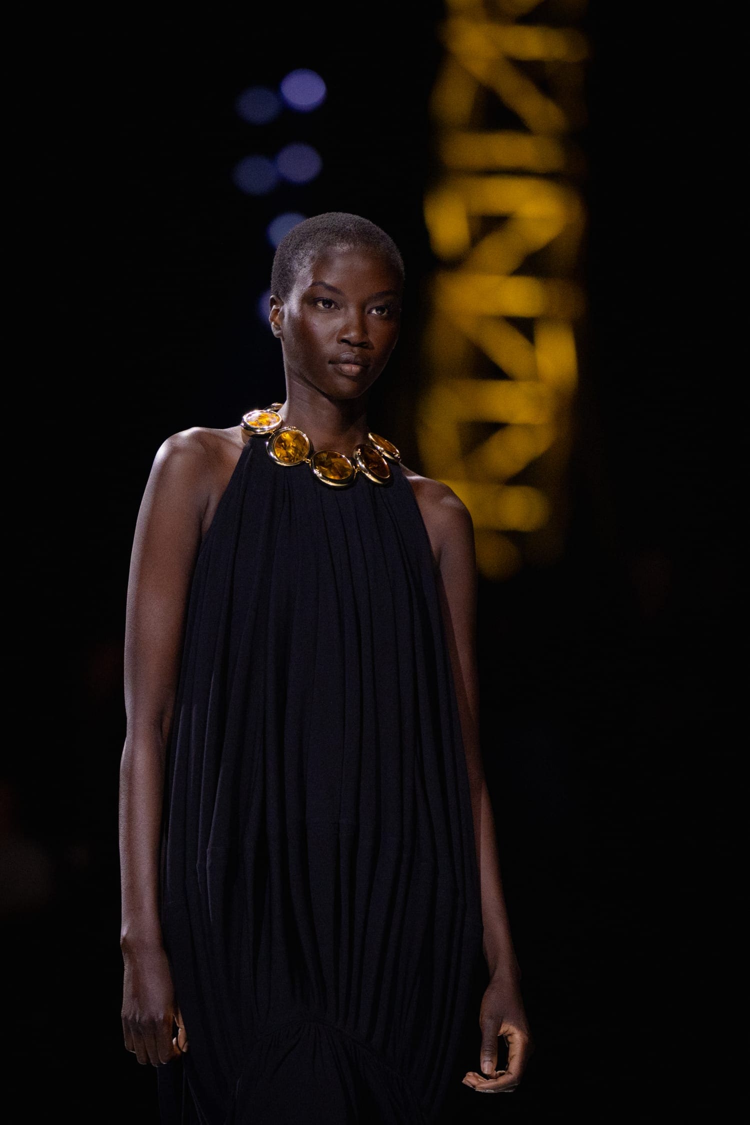 Подробности о коллекции Chanel осень 2026 Runway Журнал (193)