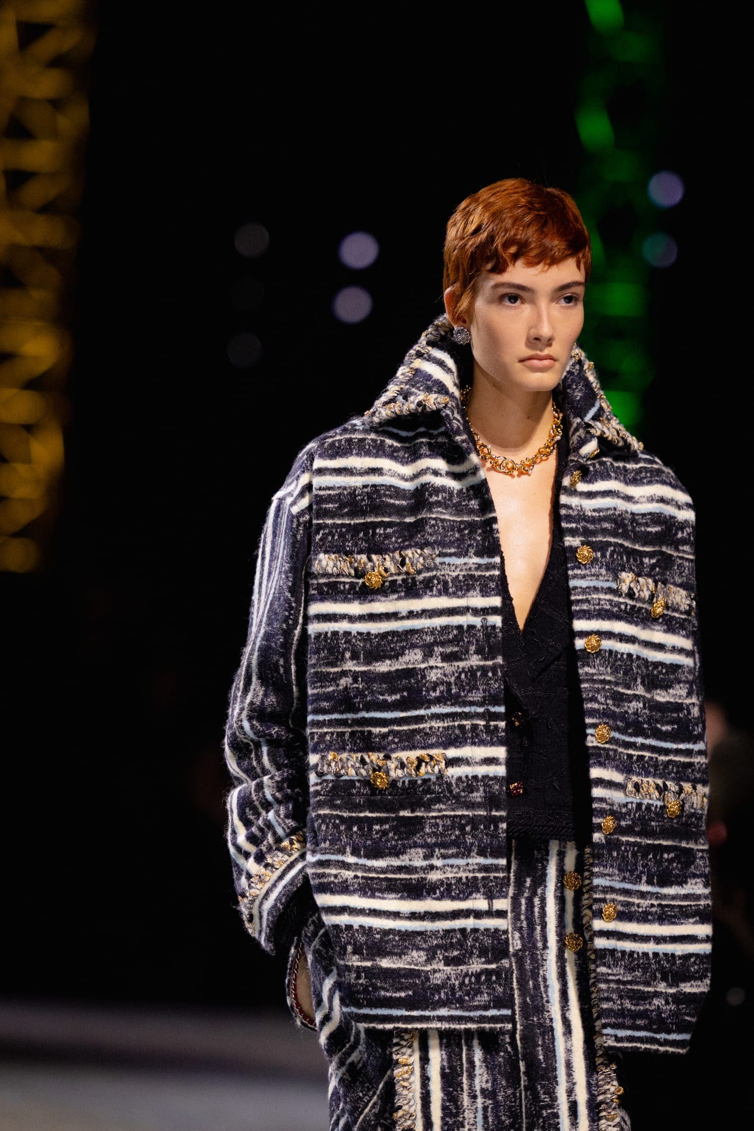 Подробности о коллекции Chanel осень 2026 Runway Журнал (196)