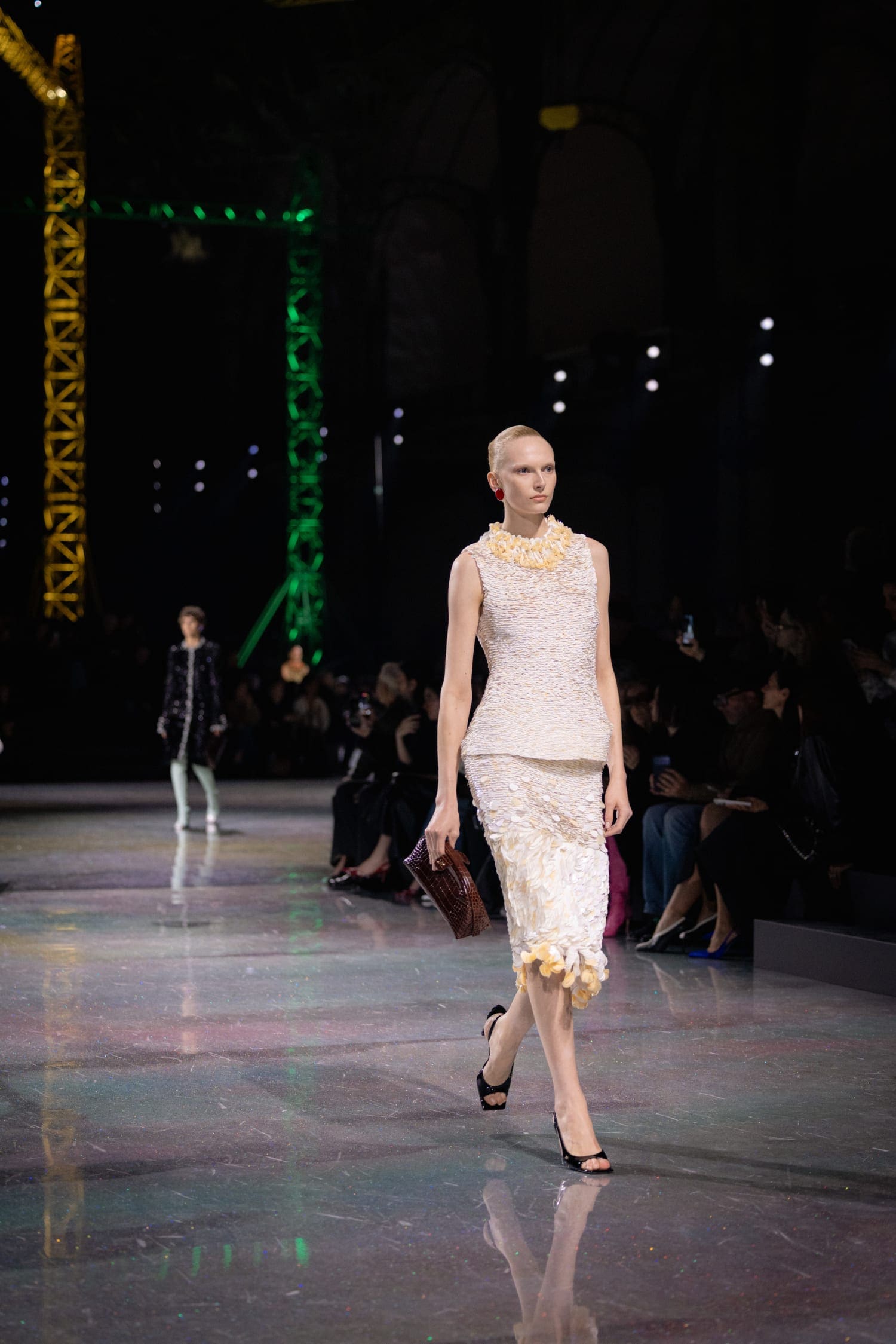 Подробности о коллекции Chanel осень 2026 Runway Журнал (206)