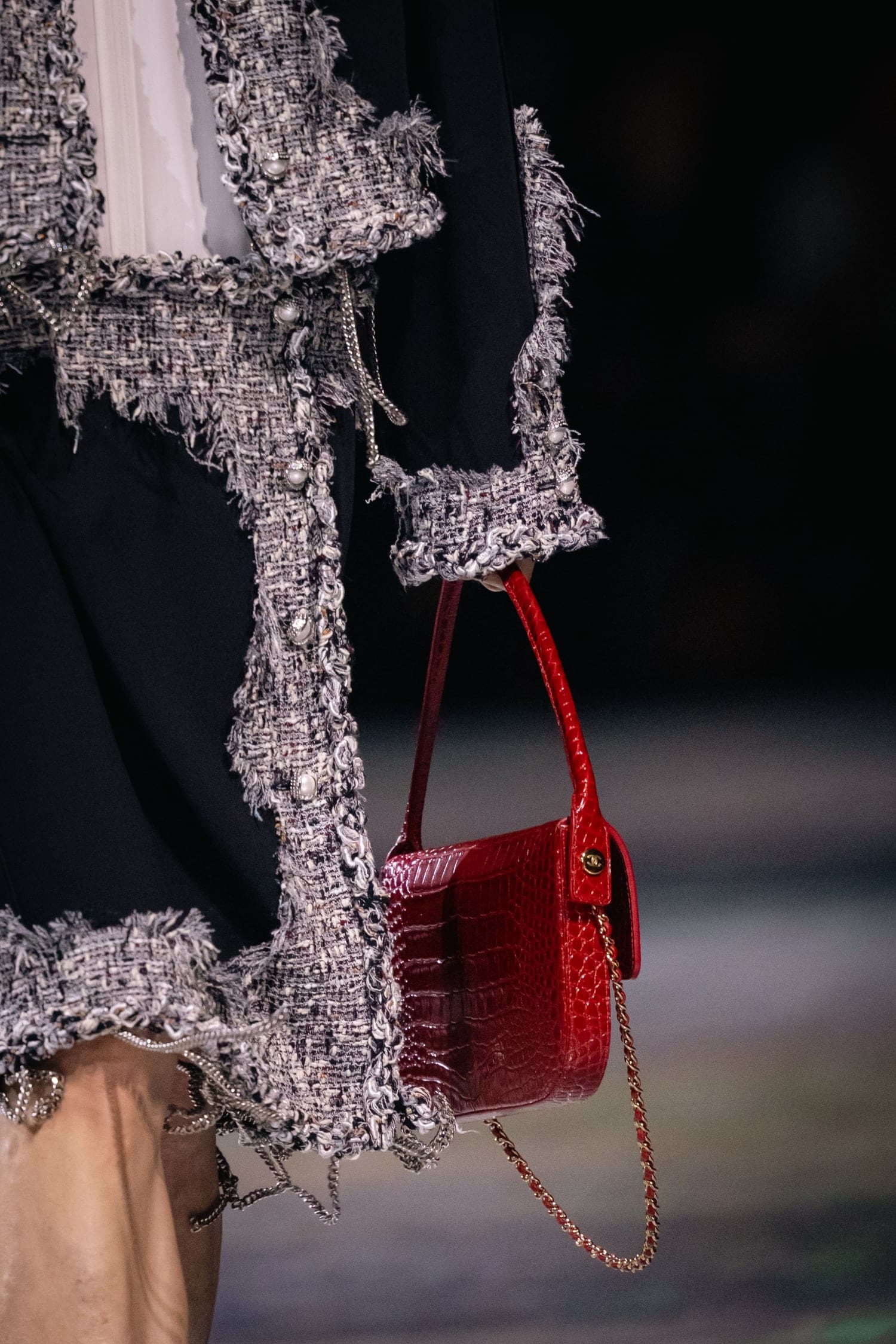 Подробности о коллекции Chanel осень 2026 Runway Журнал (210)