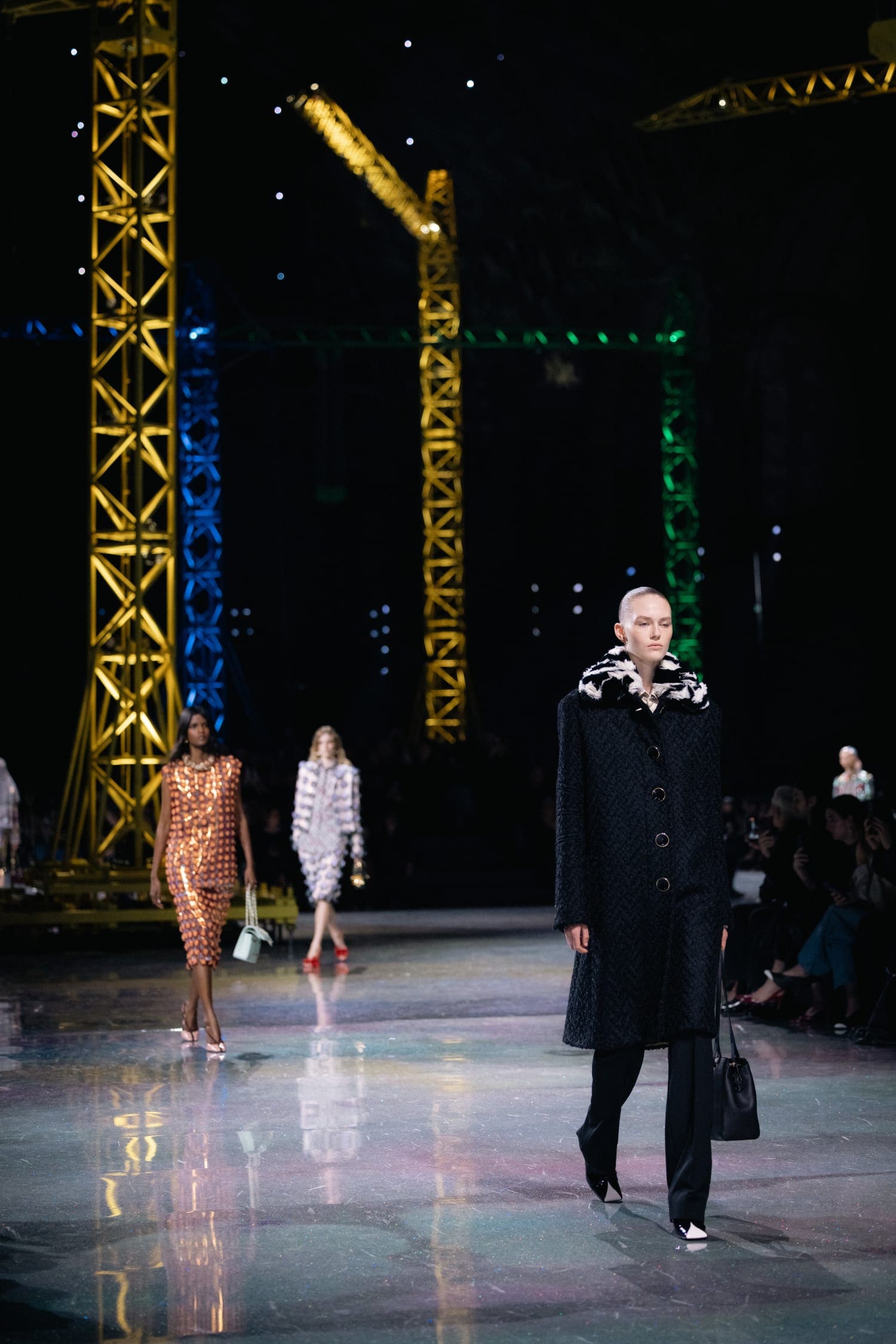 Подробности о коллекции Chanel осень 2026 Runway Журнал (240)