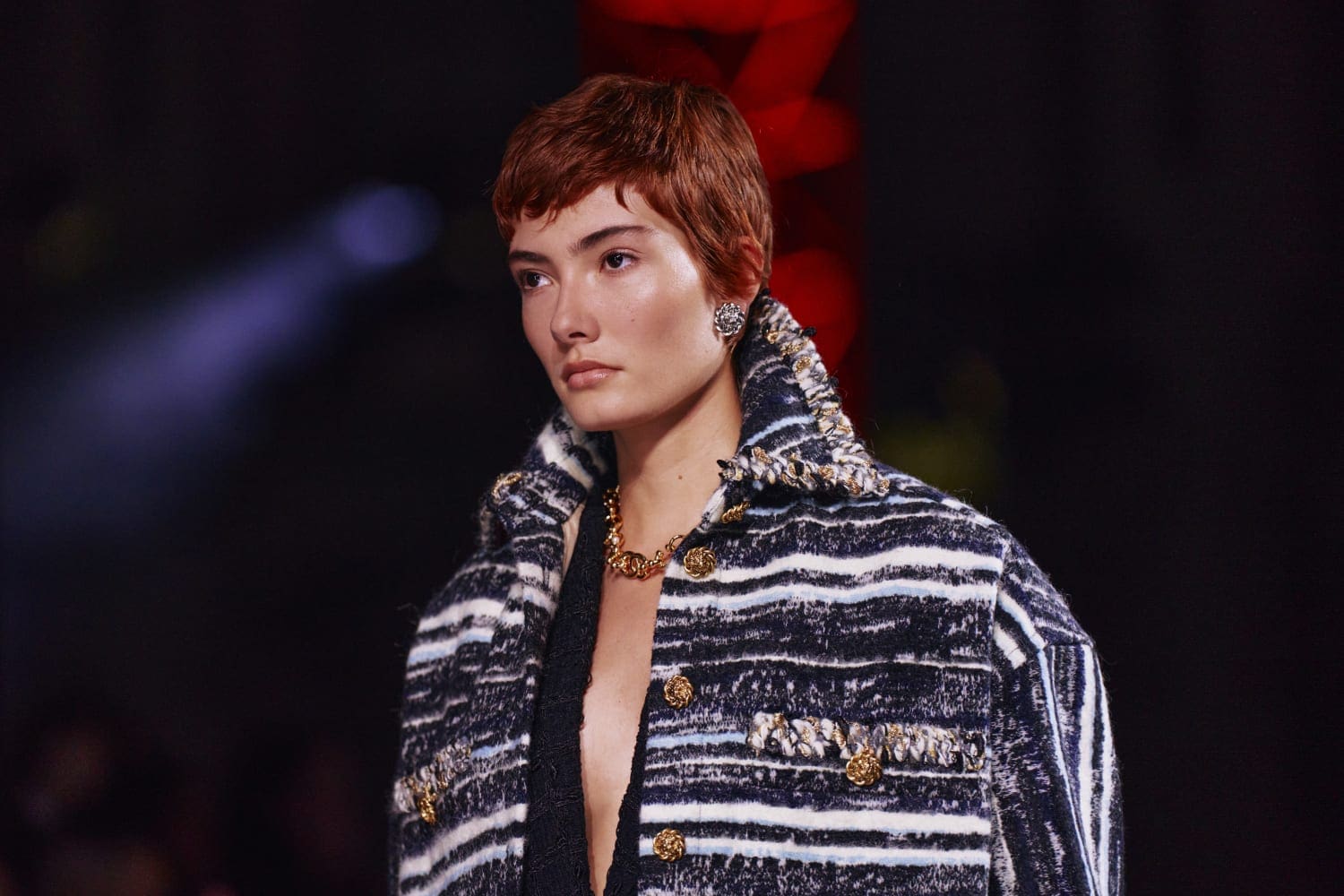 Подробности о коллекции Chanel осень 2026 Runway Журнал (257)