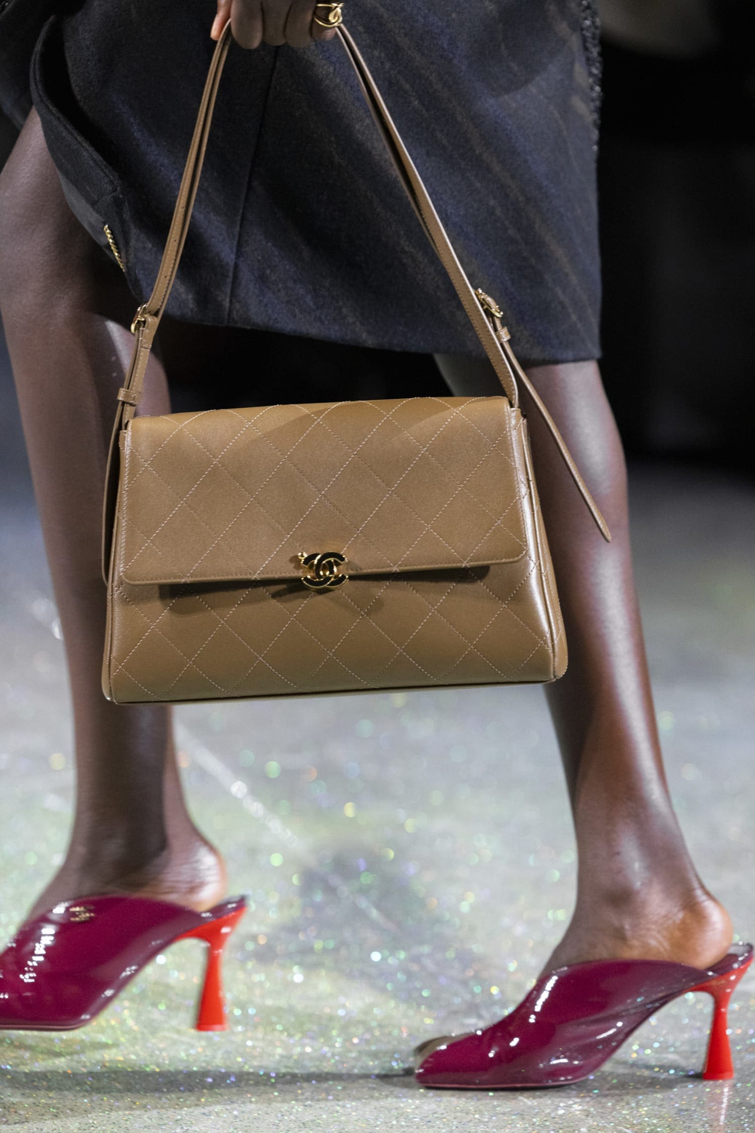 Подробности о коллекции Chanel осень 2026 Runway Журнал (26)