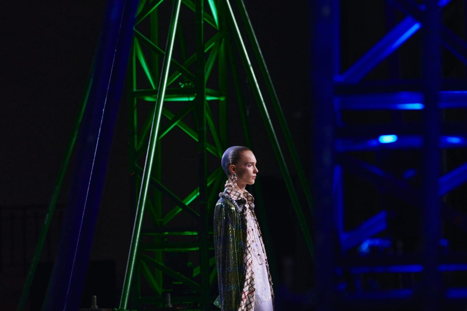 Подробности о коллекции Chanel осень 2026 Runway Журнал (271)