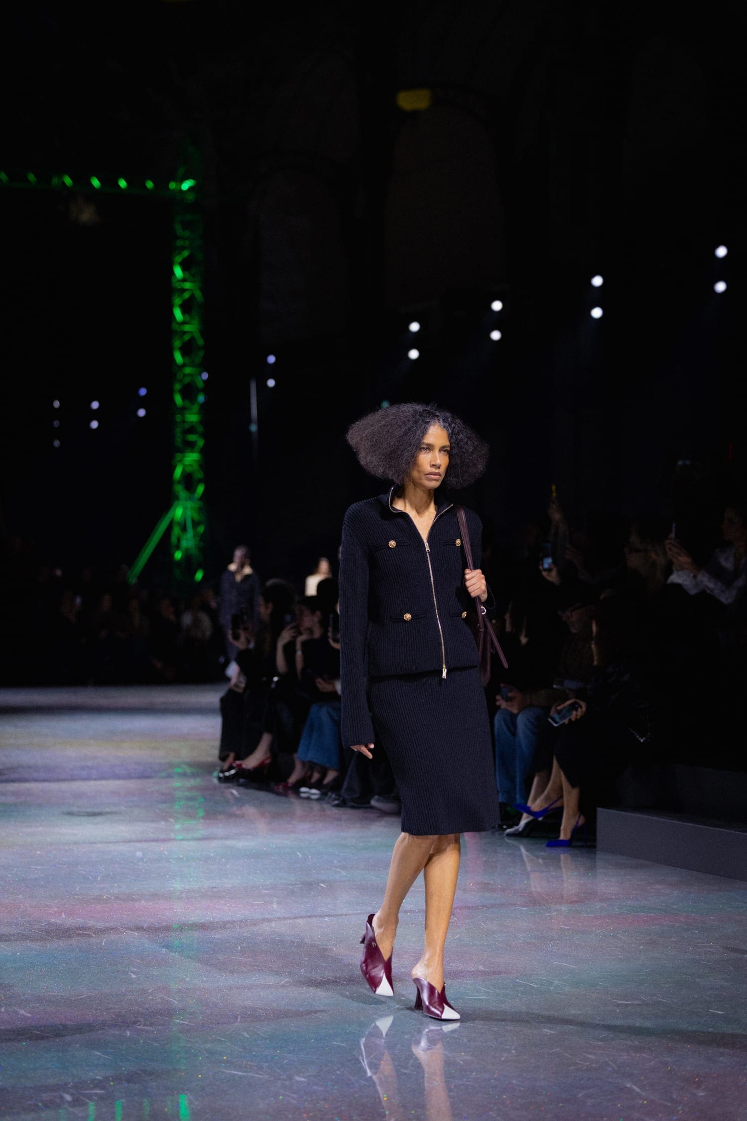 Подробности о коллекции Chanel осень 2026 Runway Журнал (28)