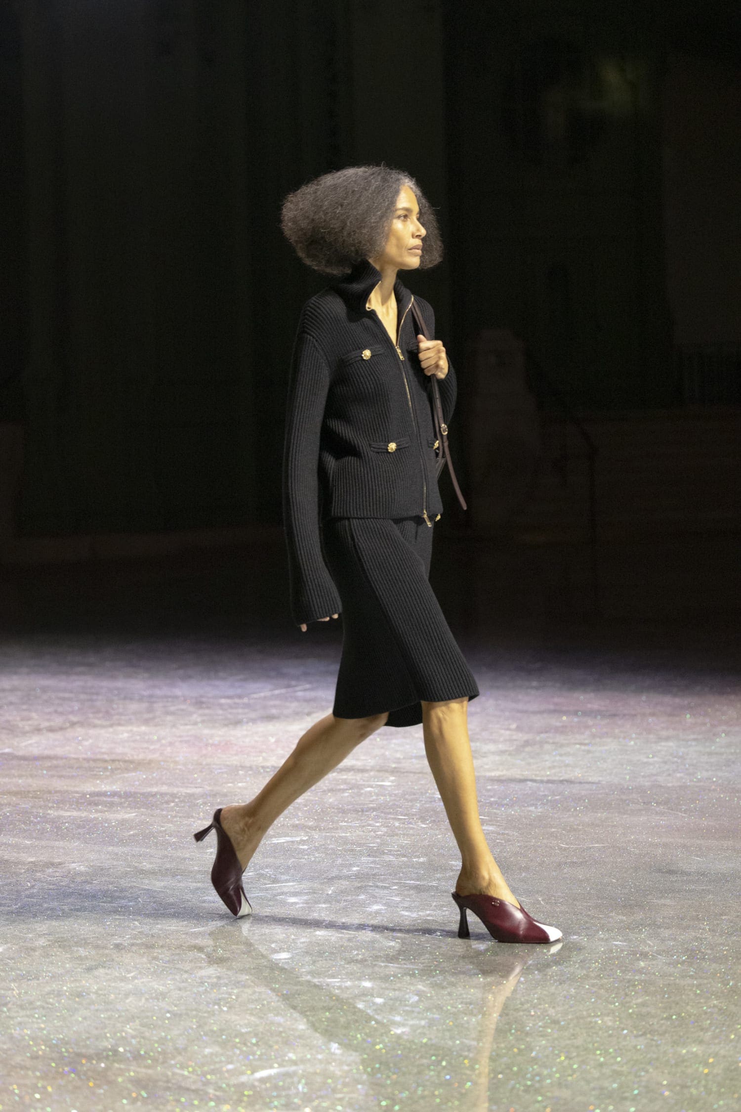 Подробности о коллекции Chanel осень 2026 Runway Журнал (32)