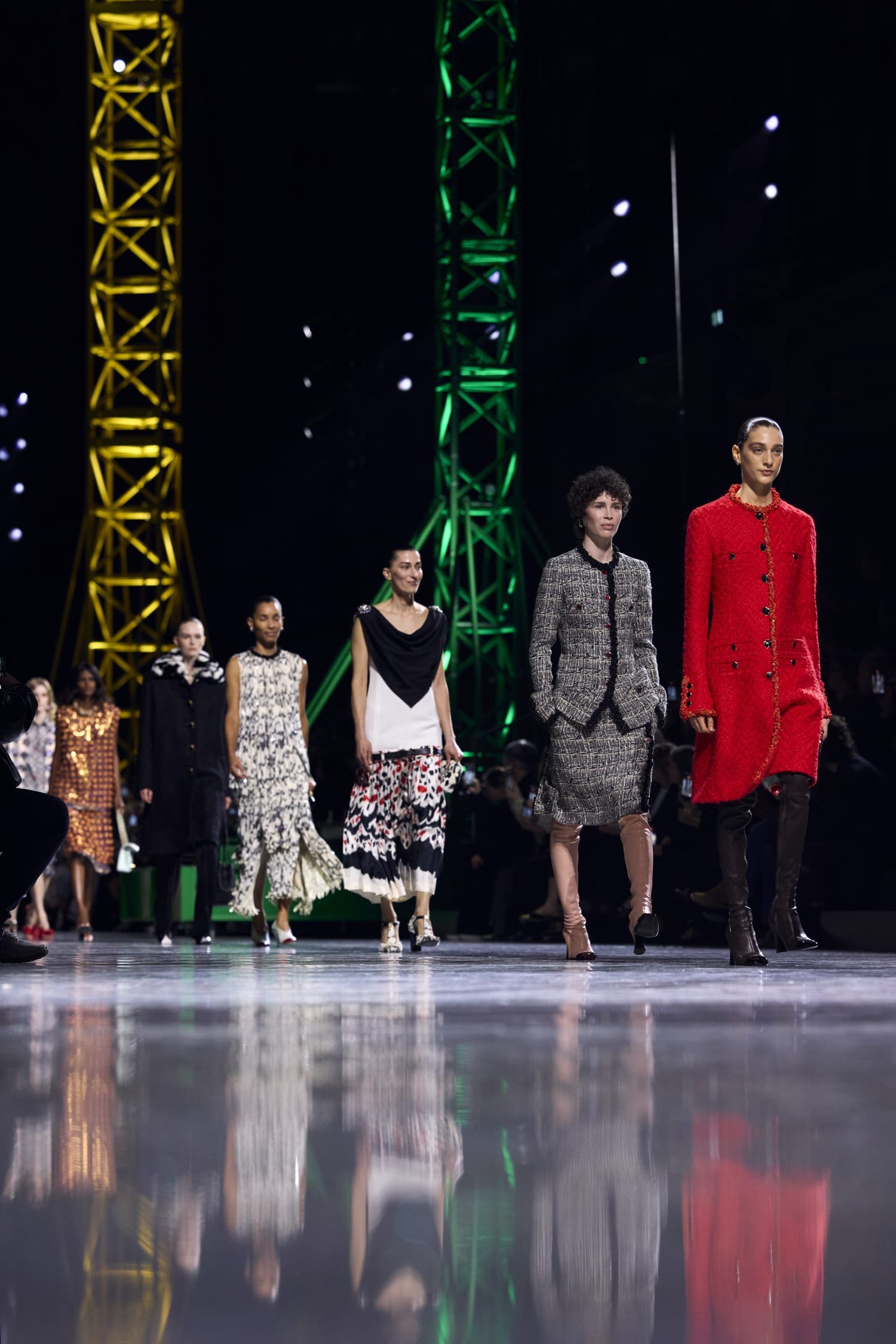 Подробности о коллекции Chanel осень 2026 Runway Журнал (34)