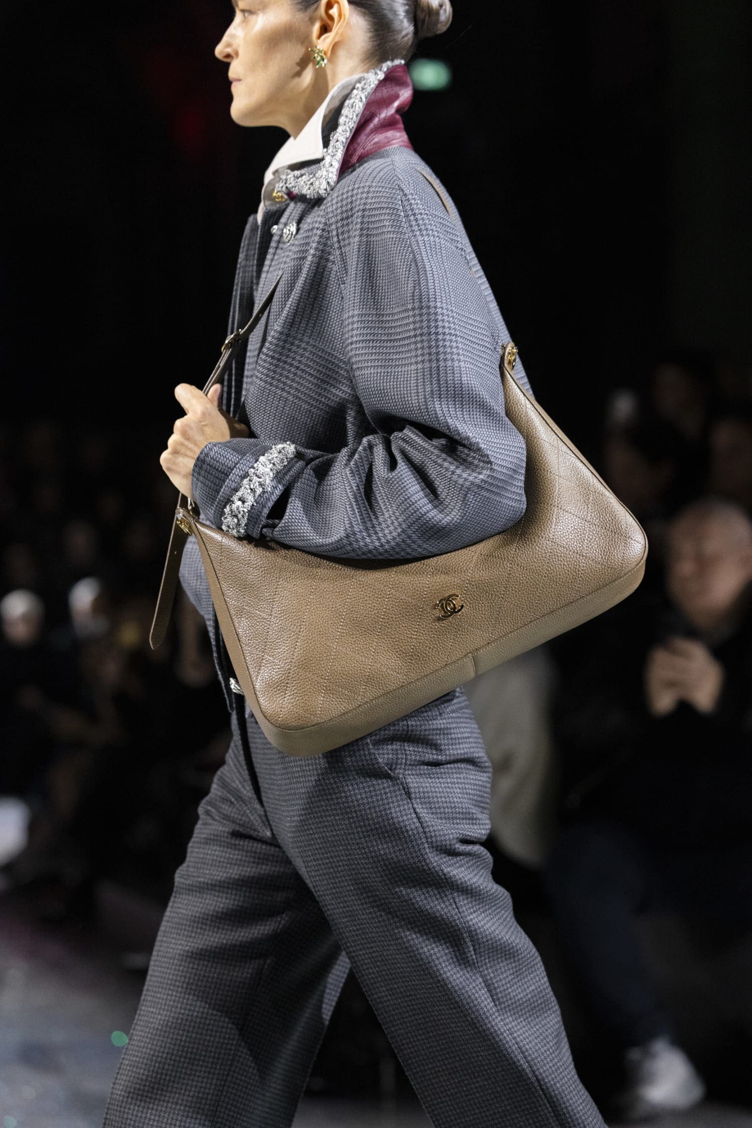 Подробности о коллекции Chanel осень 2026 Runway Журнал (41)