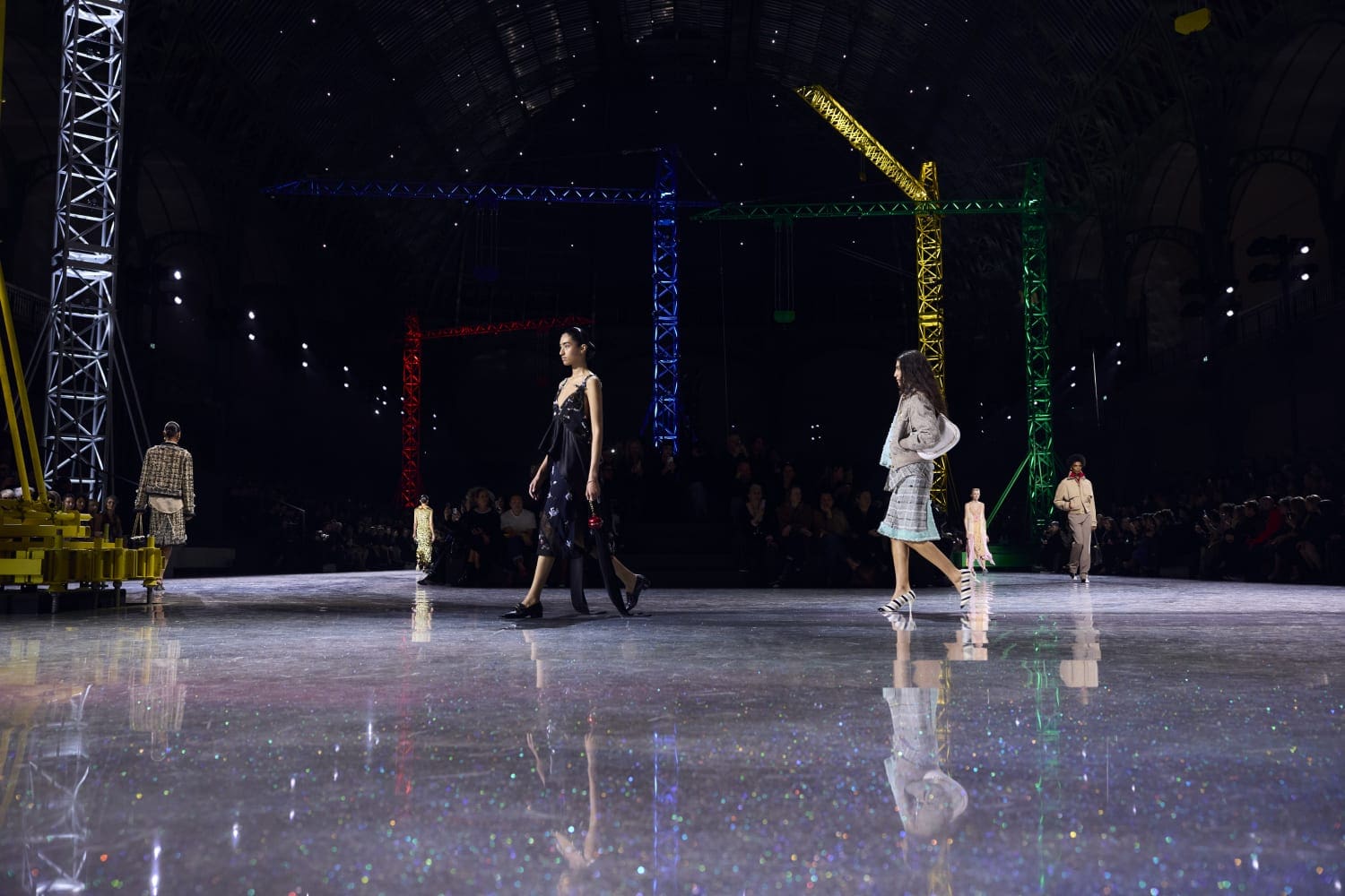 Подробности о коллекции Chanel осень 2026 Runway Журнал (45)