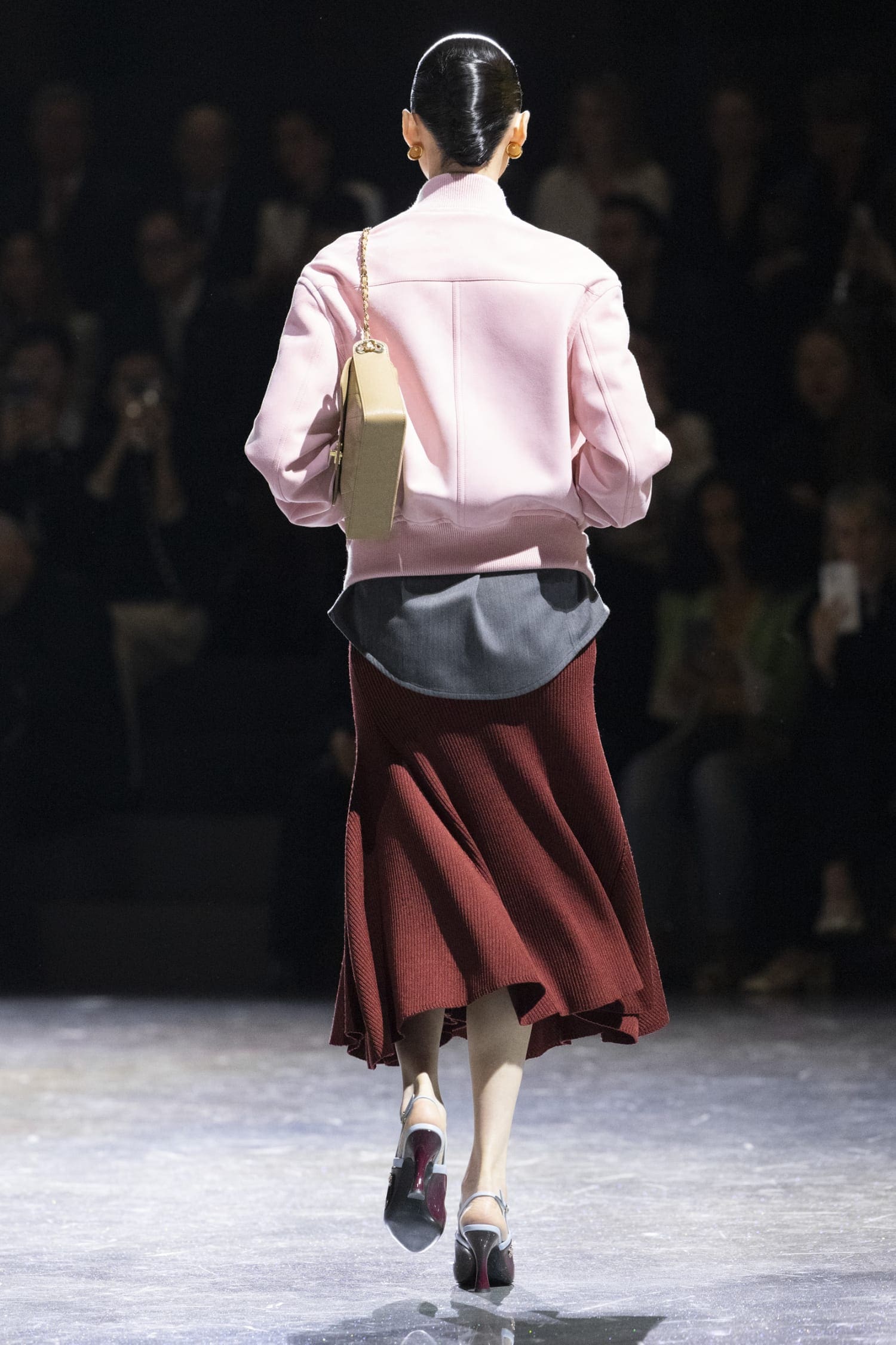 Подробности о коллекции Chanel осень 2026 Runway Журнал (58)