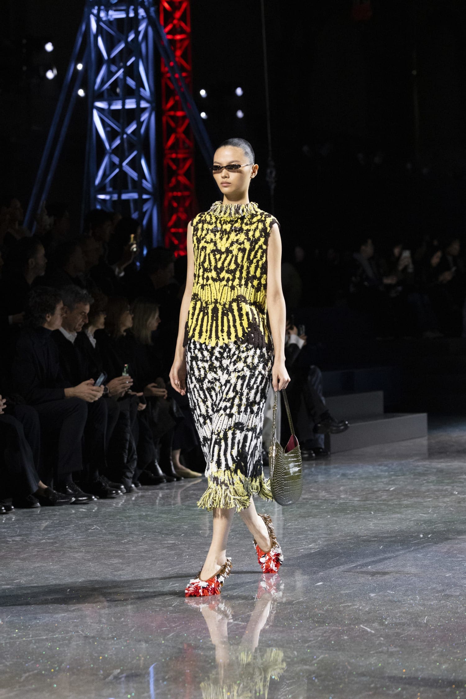 Подробности о коллекции Chanel осень 2026 Runway Журнал (62)