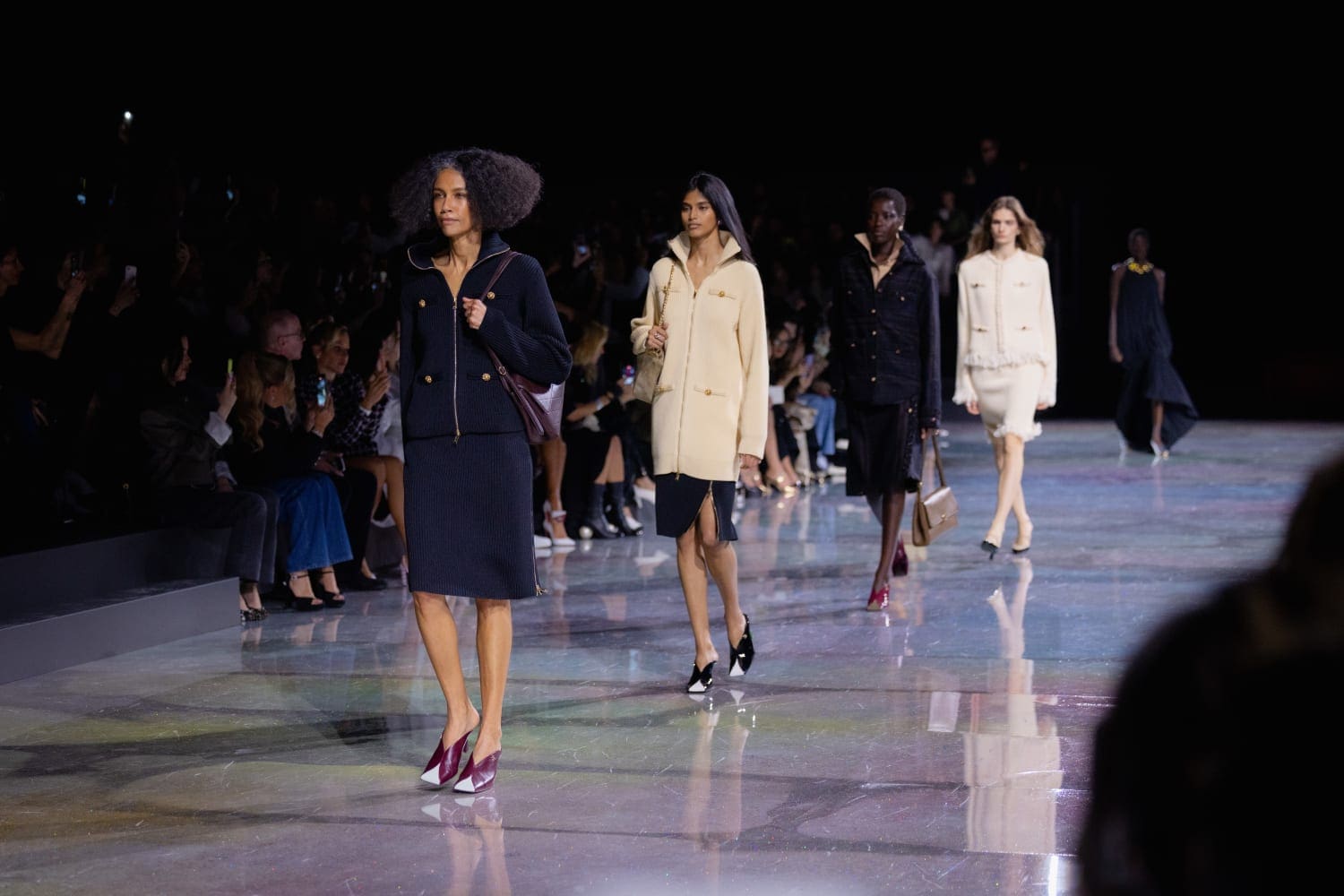 Подробности о коллекции Chanel осень 2026 Runway Журнал (70)