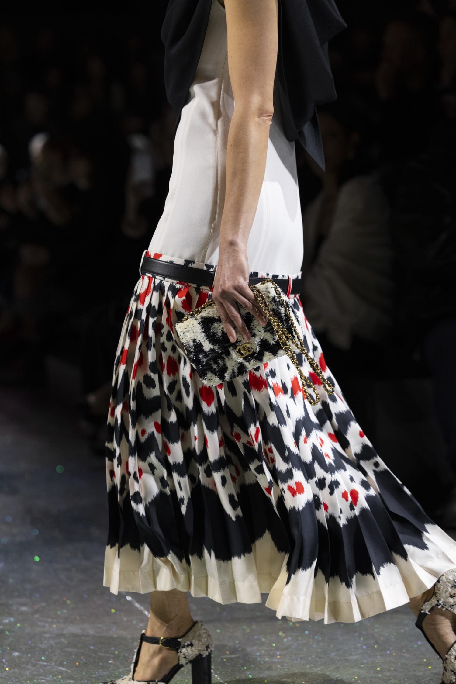 Подробности о коллекции Chanel осень 2026 Runway Журнал (73)