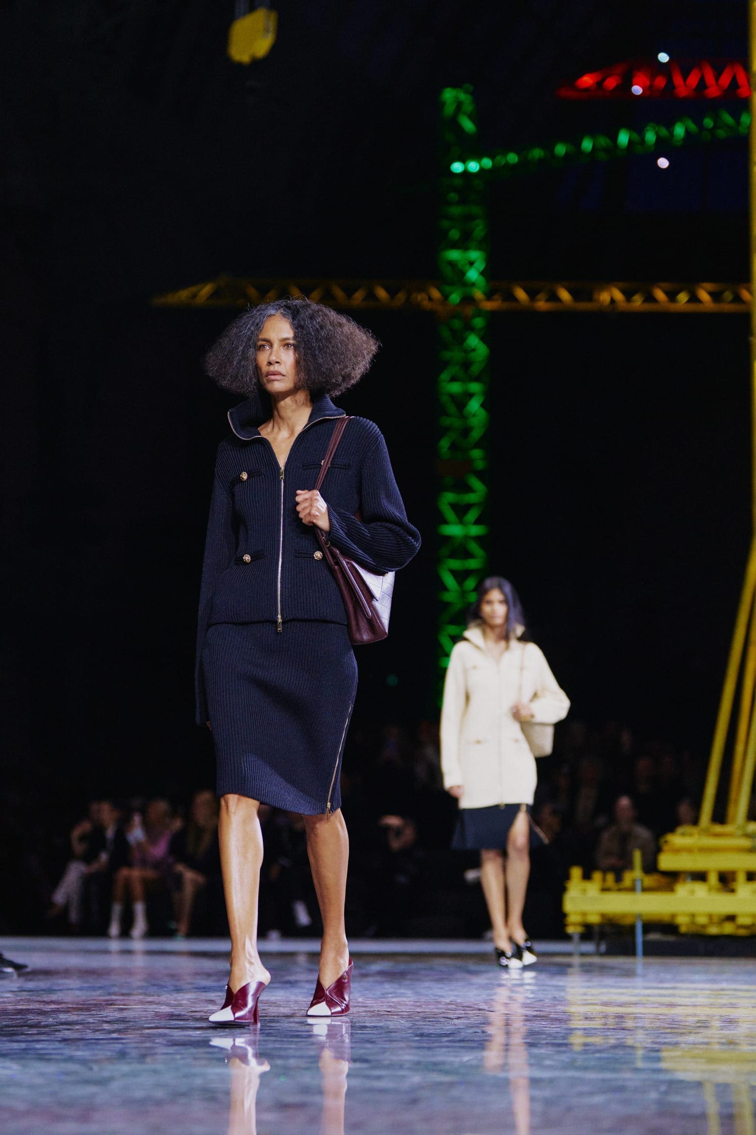 Подробности о коллекции Chanel осень 2026 Runway Журнал (75)