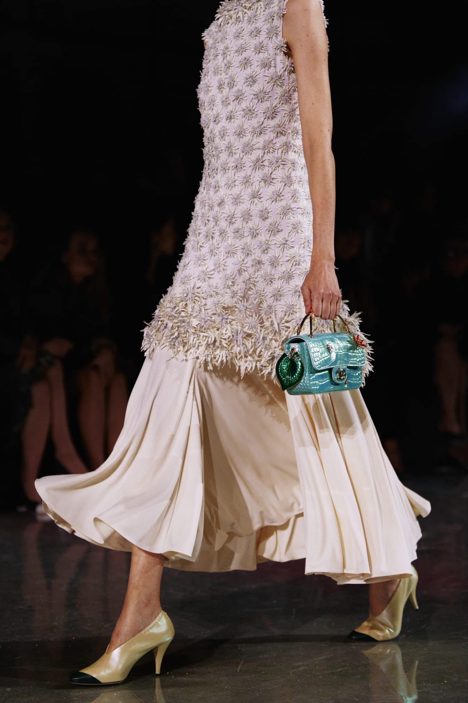 Подробности о коллекции Chanel осень 2026 Runway Журнал (94)