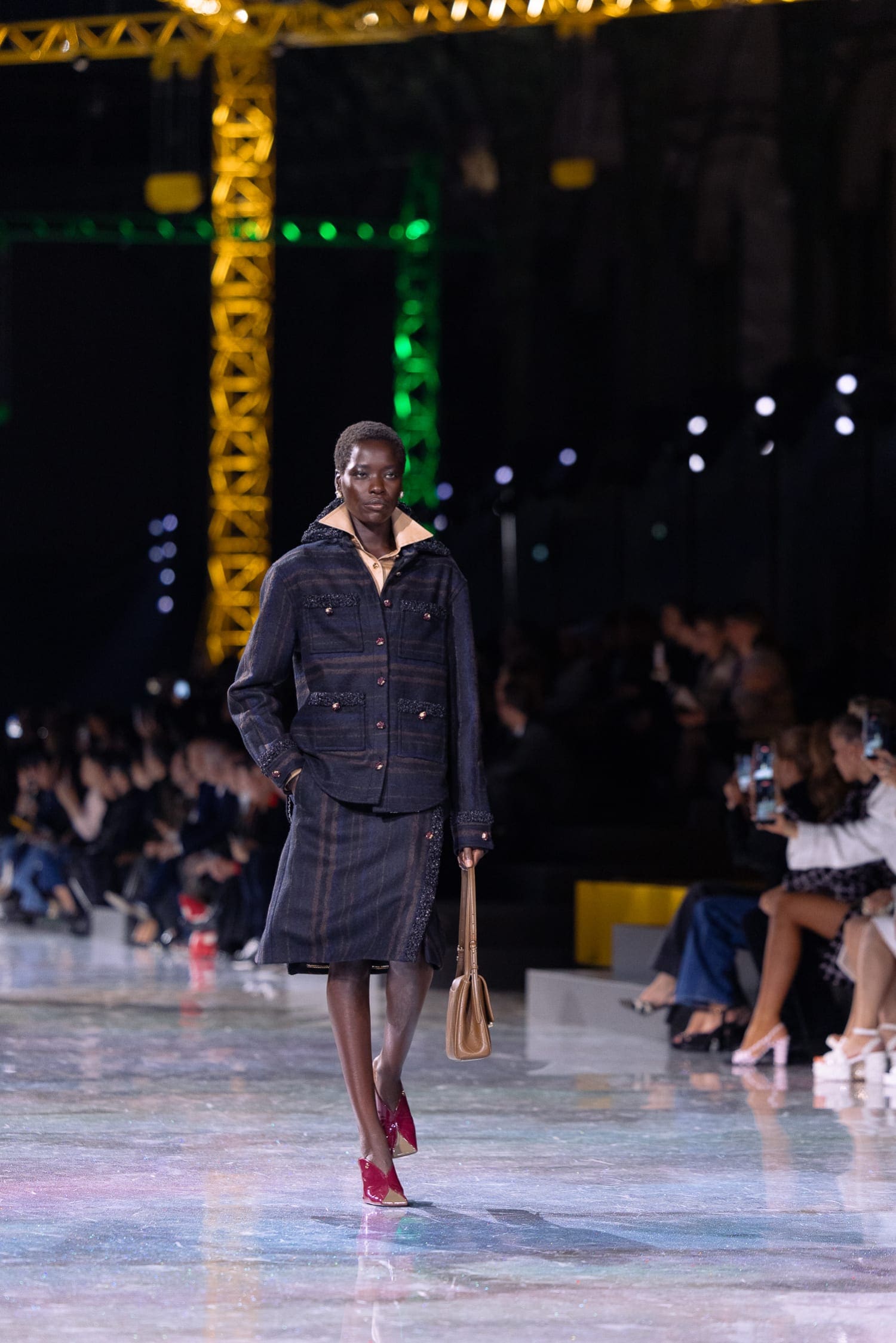 Подробности о коллекции Chanel осень 2026 Runway Журнал (99)